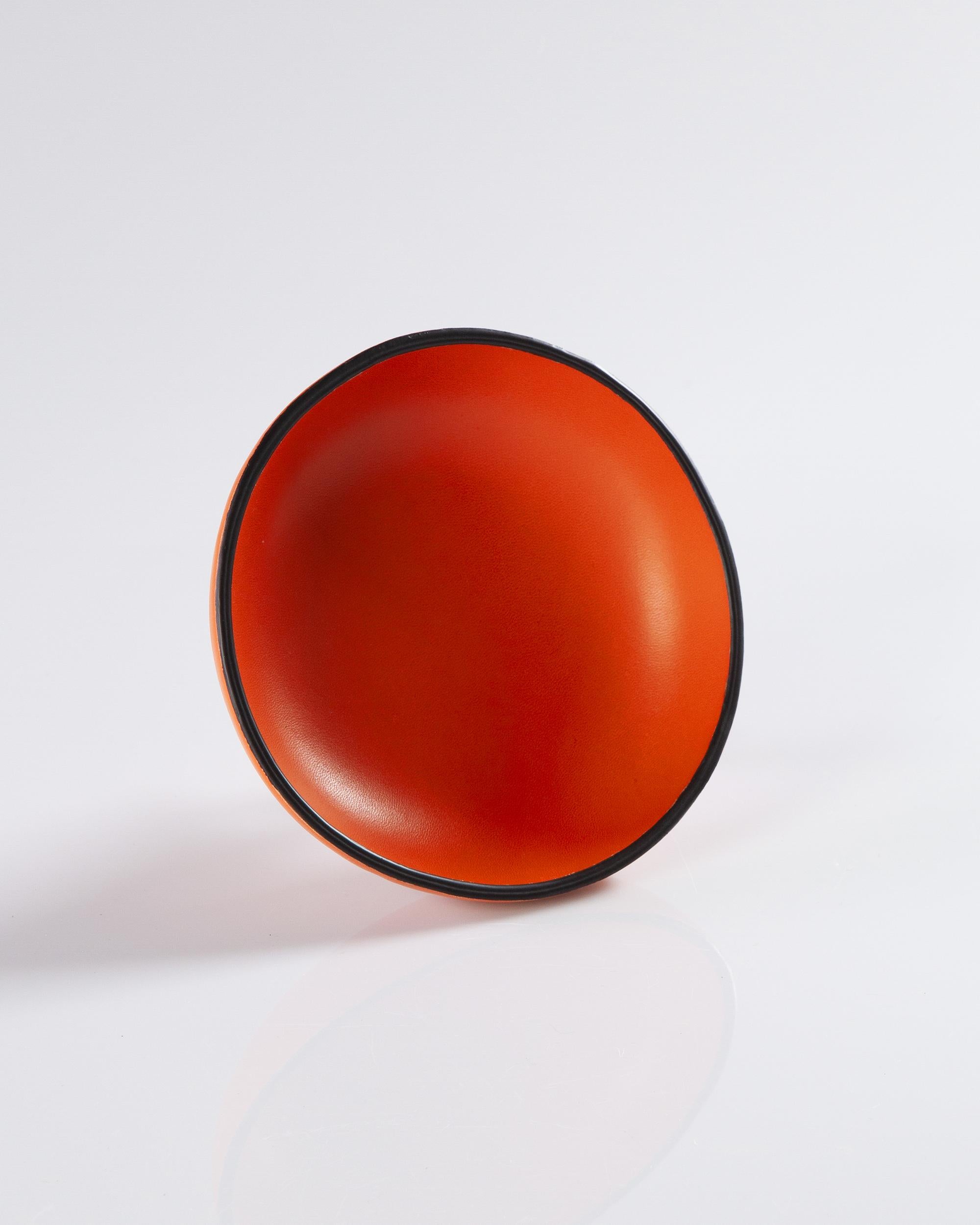 Handmade Luxury Leather Bowl in Sunset Orange and Black In New Condition For Sale In West Hollywood, CA