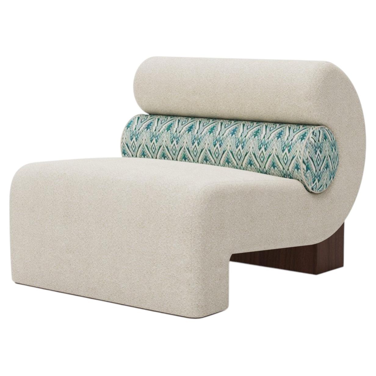 Handgefertigter Mia-Sessel aus Bouclé und Samt mit Nussbaumgestell von Nolita Harbour