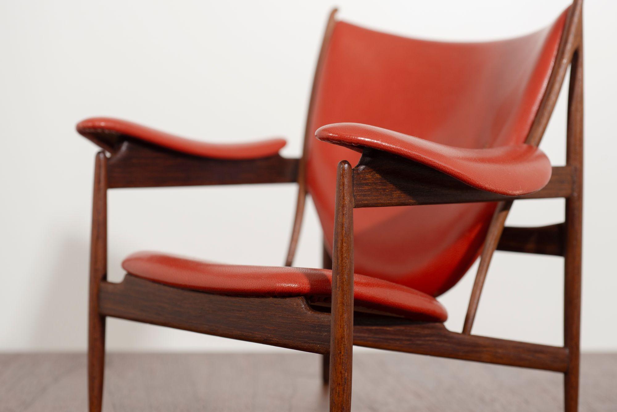 Leather Handmade Miniature of Finn Juhl’s Chieftain Chair, Japan For Sale