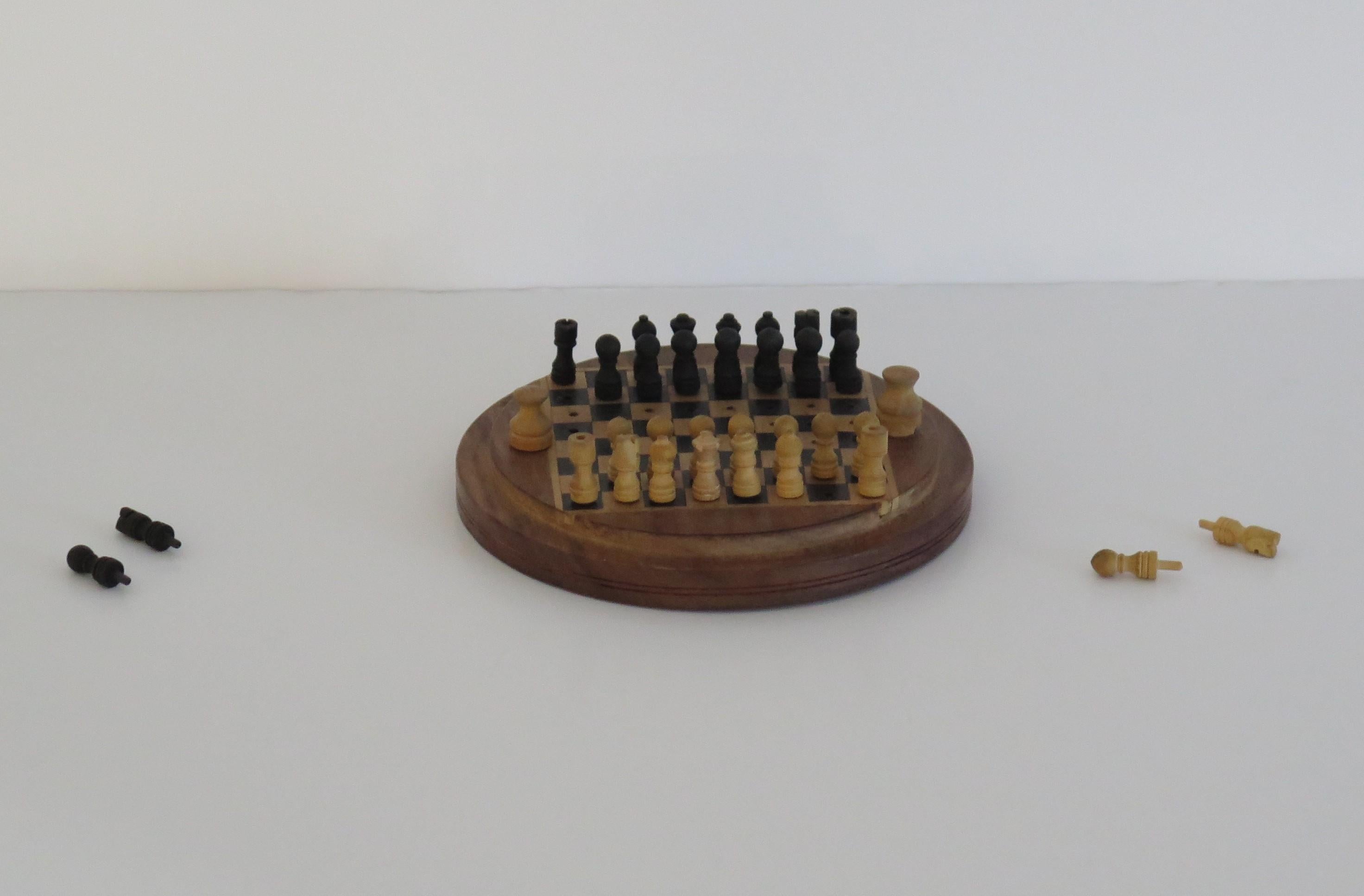 chess board which way round