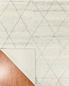 Handmade Minimalist Diamond Pattern Wool Rug in Natural Beige and Soft Grey