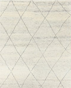 Handmade Minimalist Diamond Pattern Wool Rug in Natural Beige and Soft Grey