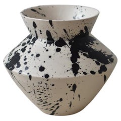 Vaso decorativo in ceramica Rock I fatto a mano - Bianco e nero