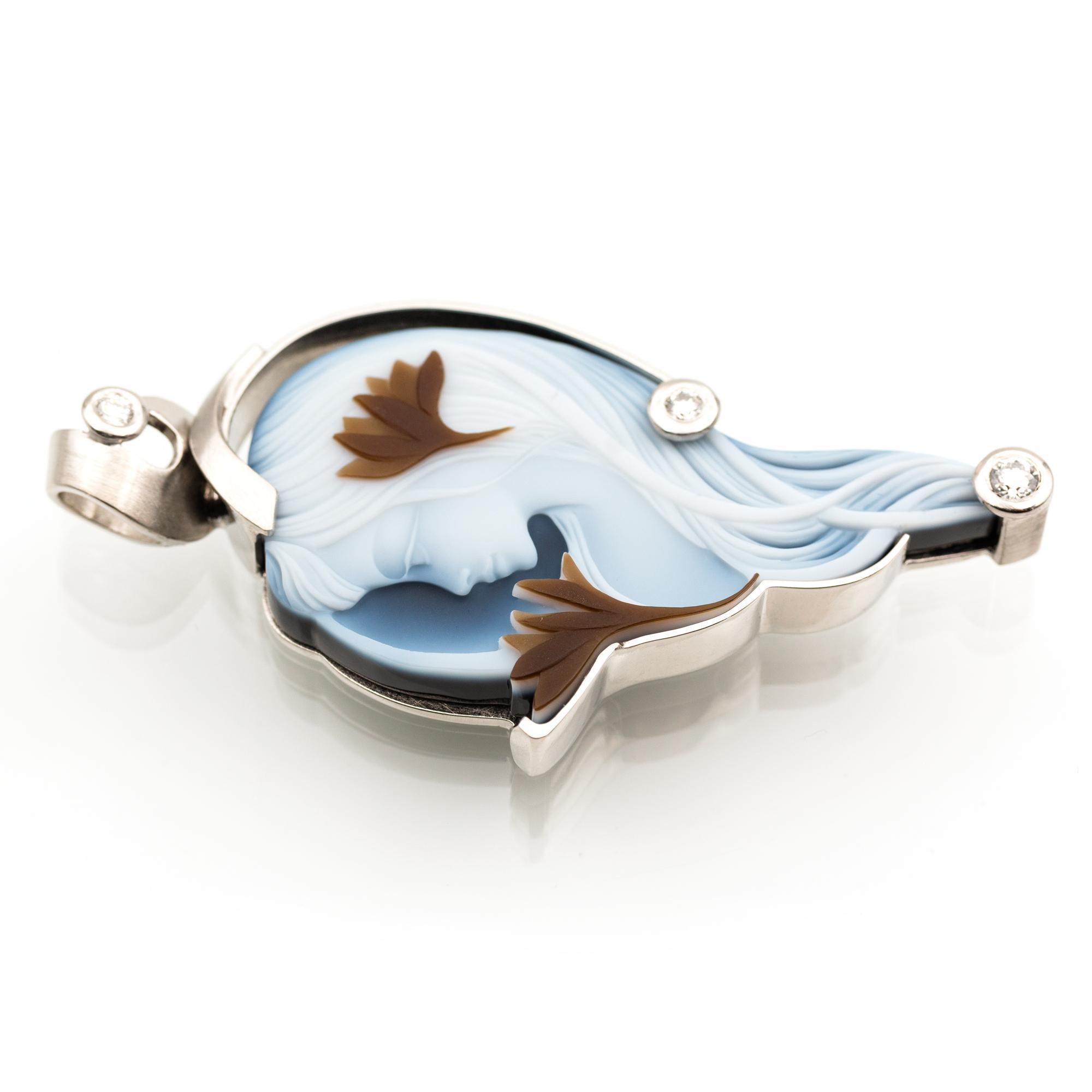 Ciondolo cammeo moderno fatto a mano in platino Brilliante da 0,22 carati In condizioni Nuovo in vendita a Loßburg, DE