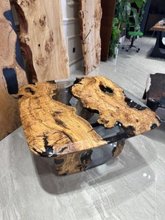Handmade Modern Clear Epoxy Resin Coffee Table