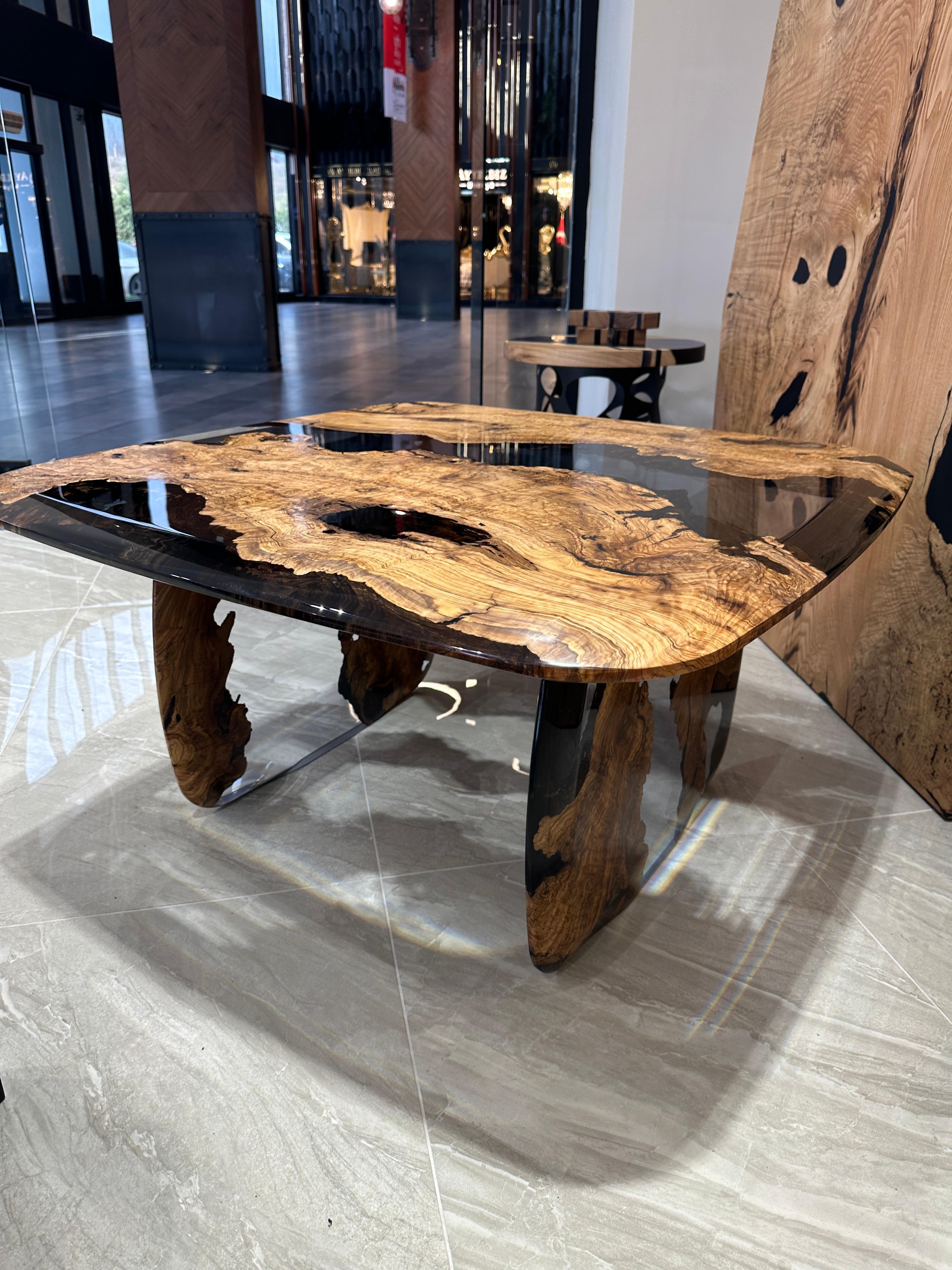 Woodwork Handmade Modern Clear Epoxy Resin Coffee Table For Sale