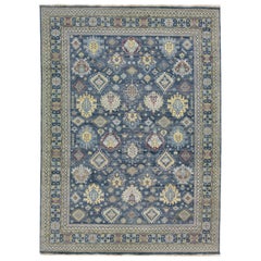 Handgefertigter moderner, entworfener Wollteppich im Mahal-Stil in Marineblau von Apadana