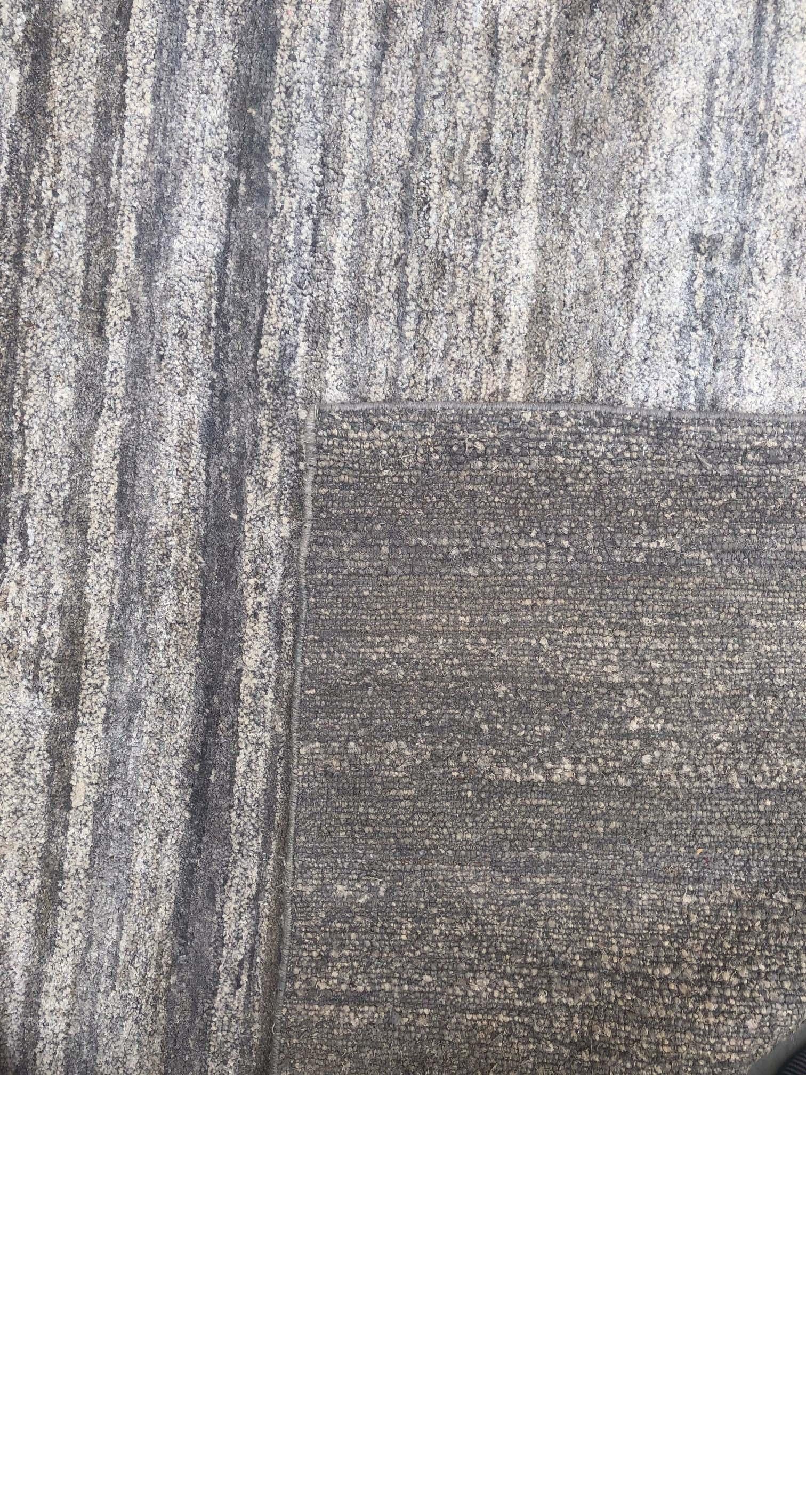 Rug & Kilim's Handmade Modern Rug Silver, Gray and Beige Plain In New Condition In Long Island City, NY