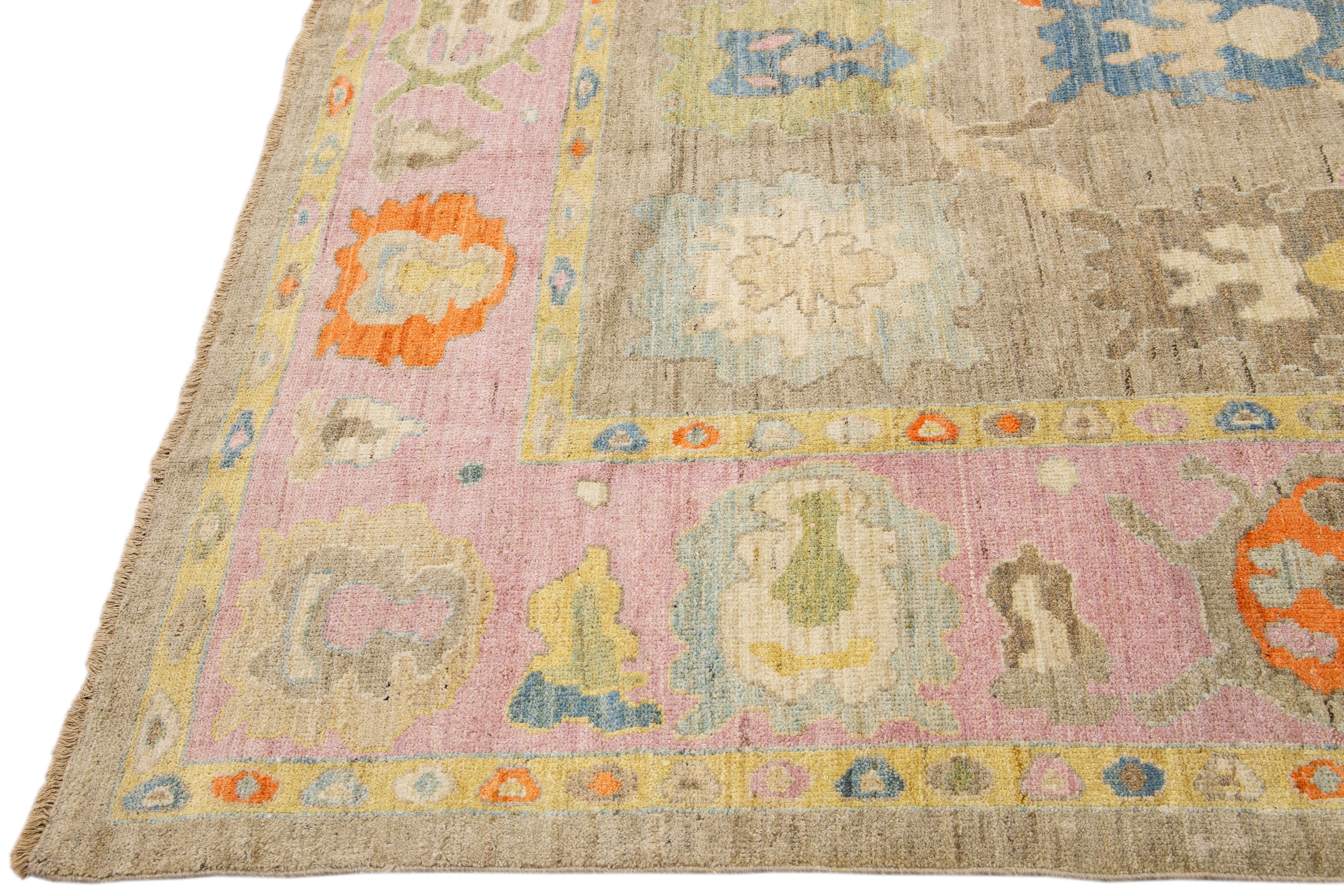 Hand-Knotted Handmade Modern Sultanabad Brown/Pink Wool Rug with Floral Pattern For Sale