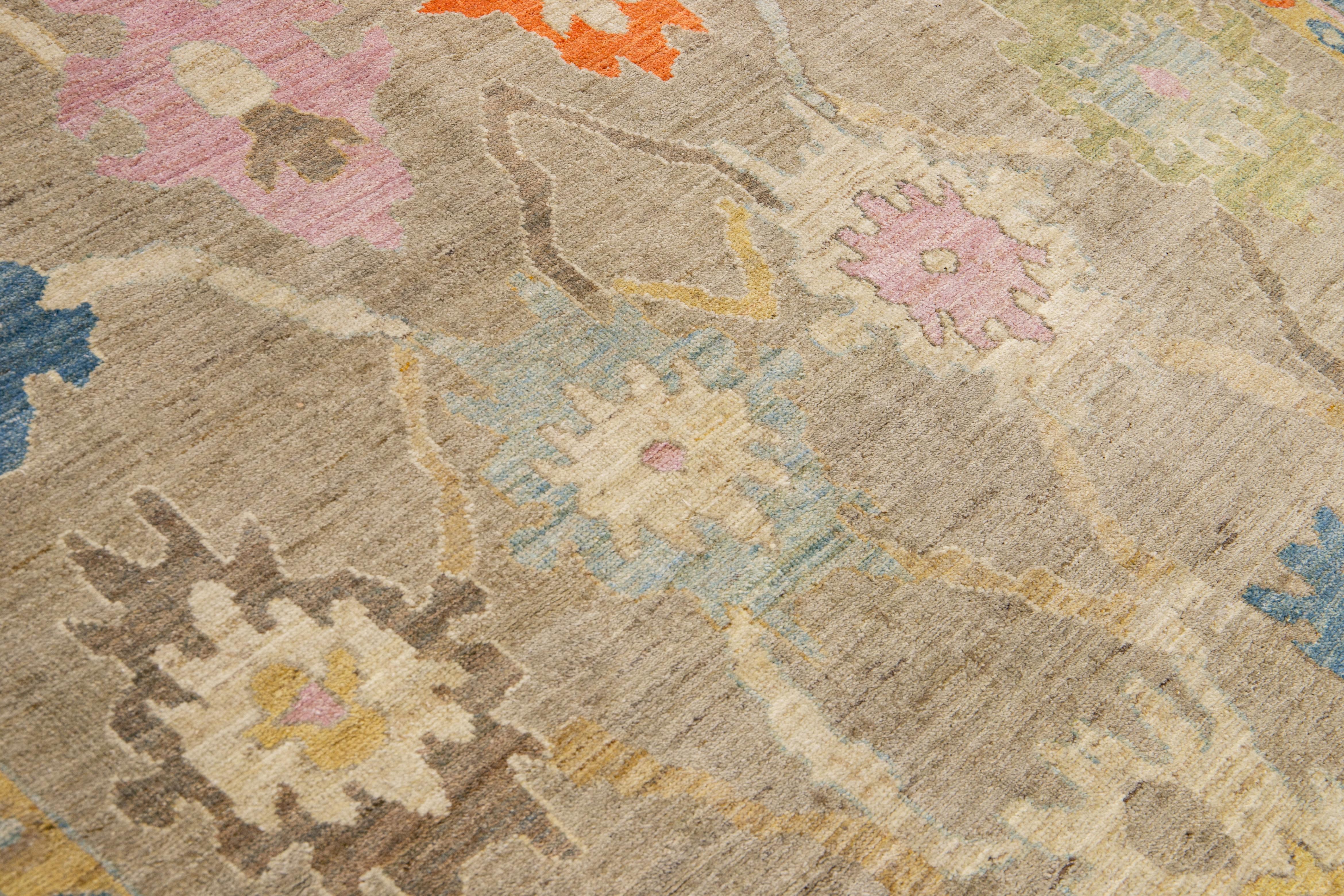 Handmade Modern Sultanabad Brown/Pink Wool Rug with Floral Pattern For Sale 1