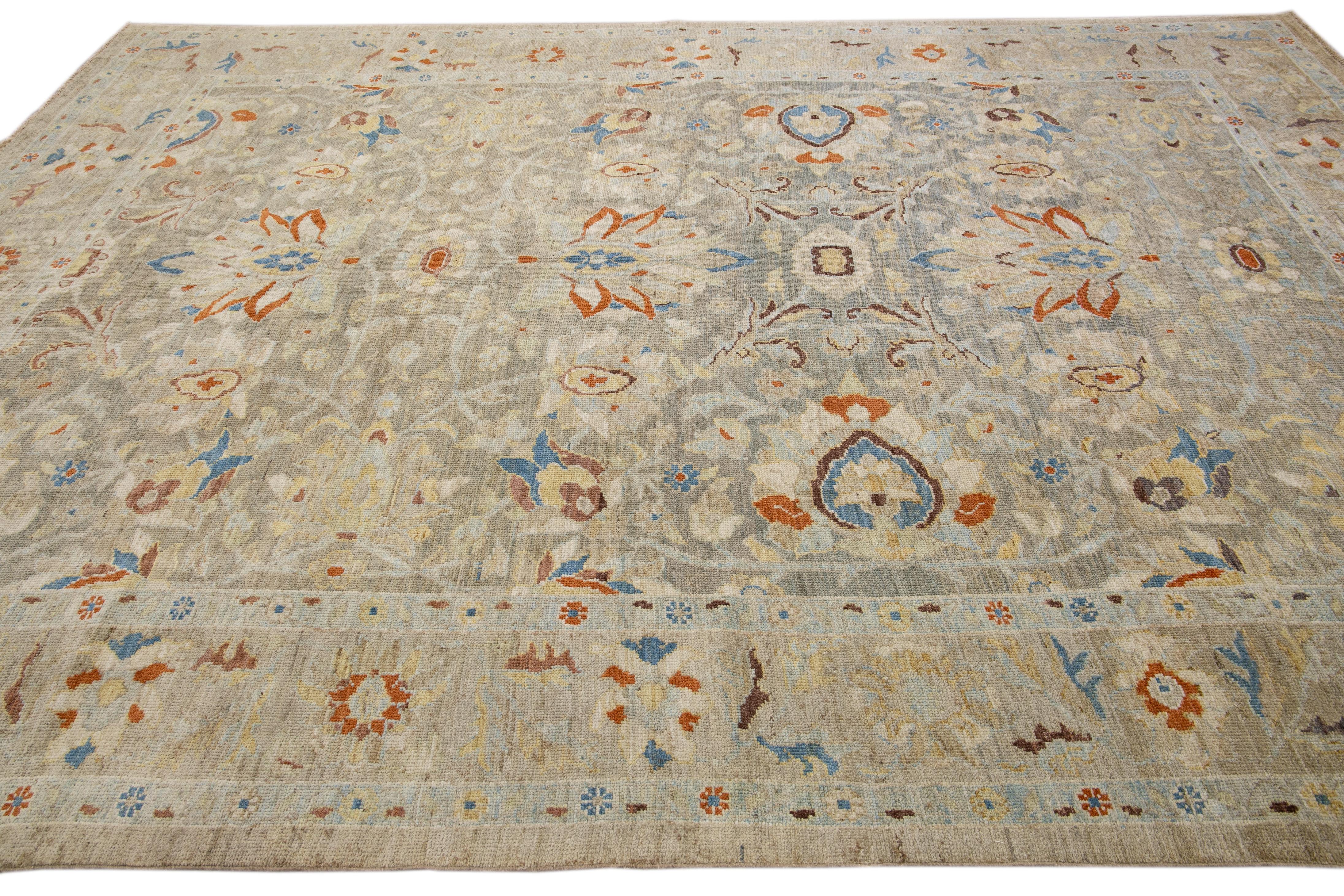 Handmade Modern Sultanabad Gray/Brown Wool Rug with Floral Pattern In New Condition For Sale In Norwalk, CT