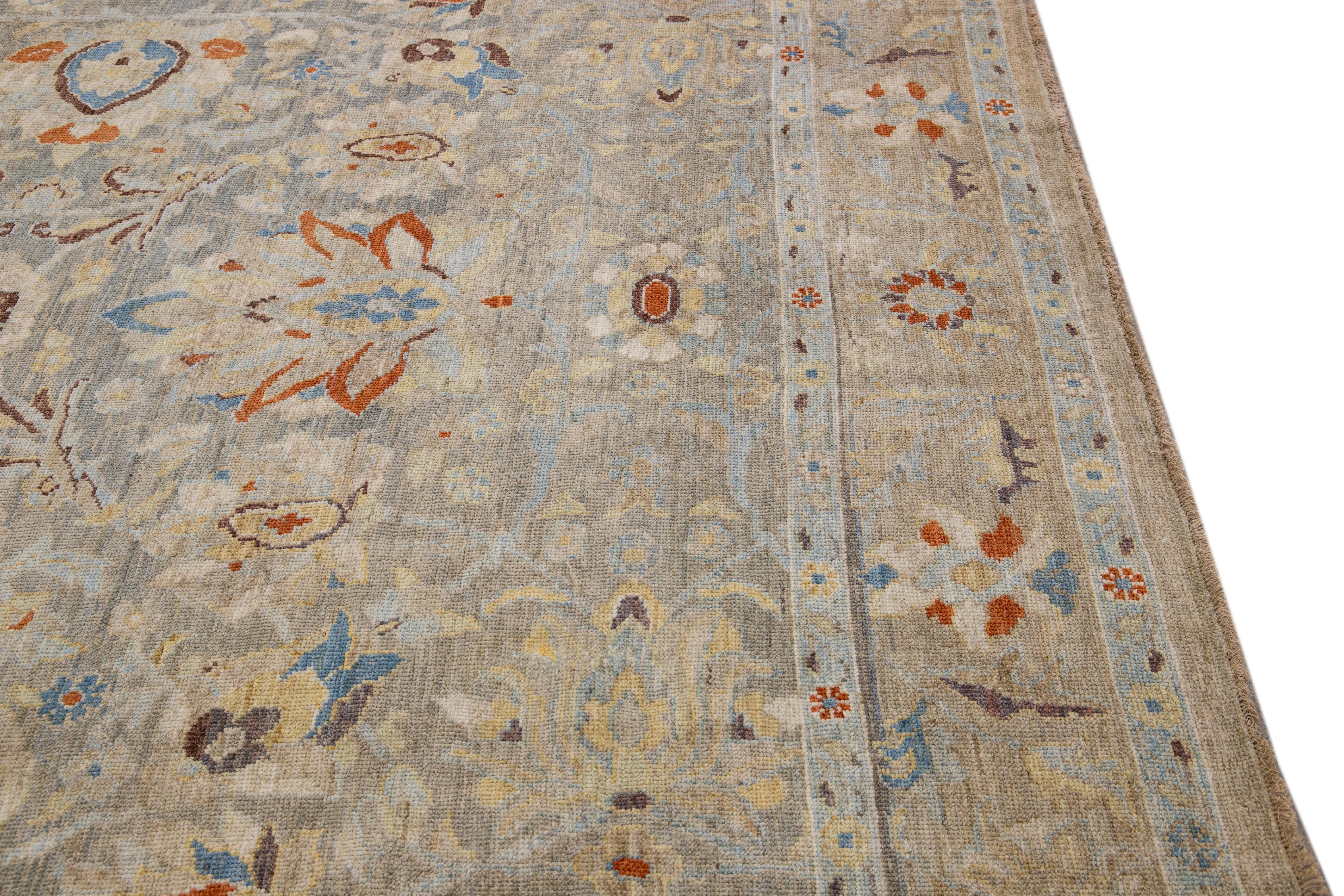 Contemporary Handmade Modern Sultanabad Gray/Brown Wool Rug with Floral Pattern For Sale