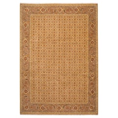 Tapis moderne en laine et soie beige de style Tabriz fait à la main avec motif floral