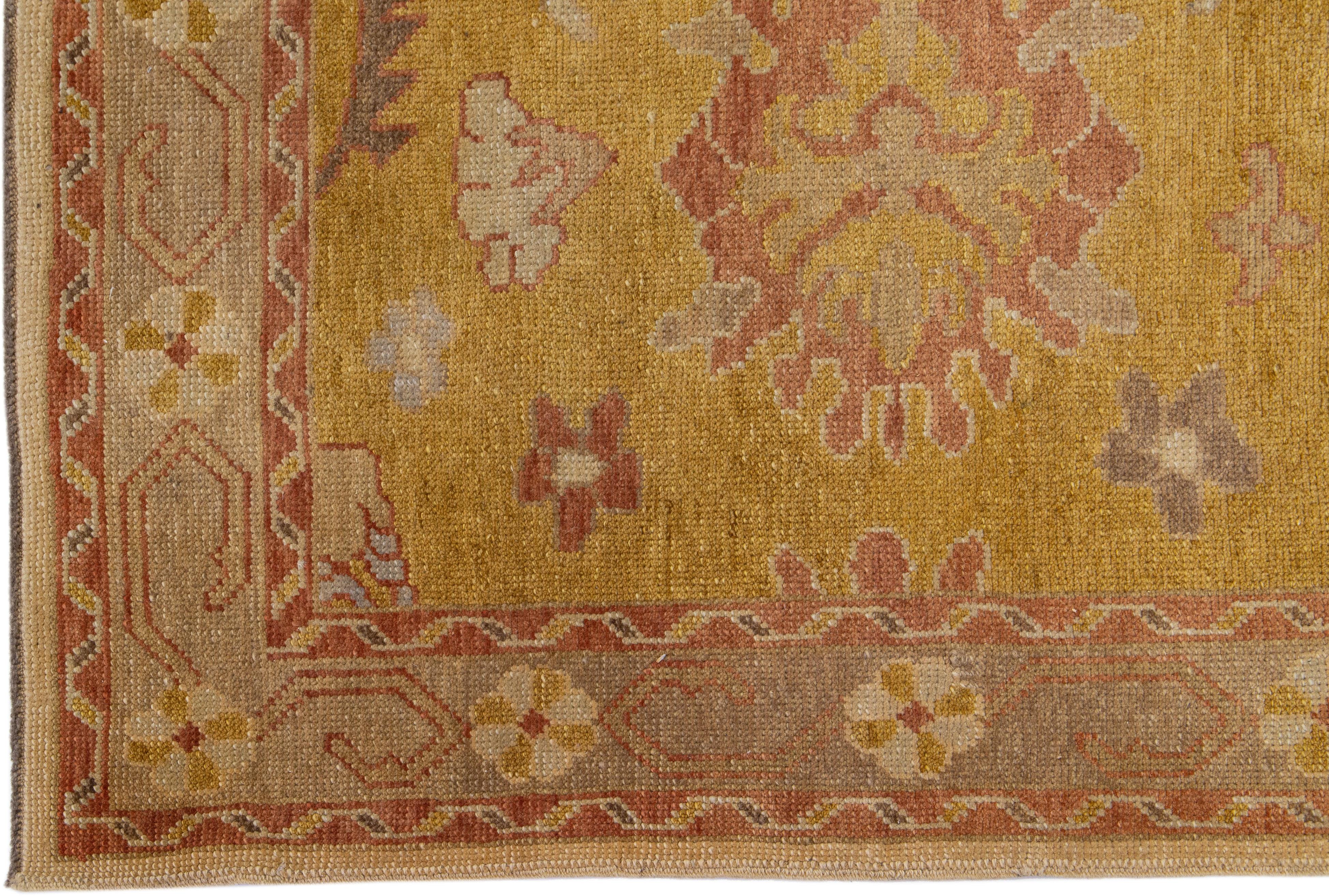 Handmade Modern Turkish Oushak Floral Wool Rug In Goldenrod Motif In New Condition For Sale In Norwalk, CT