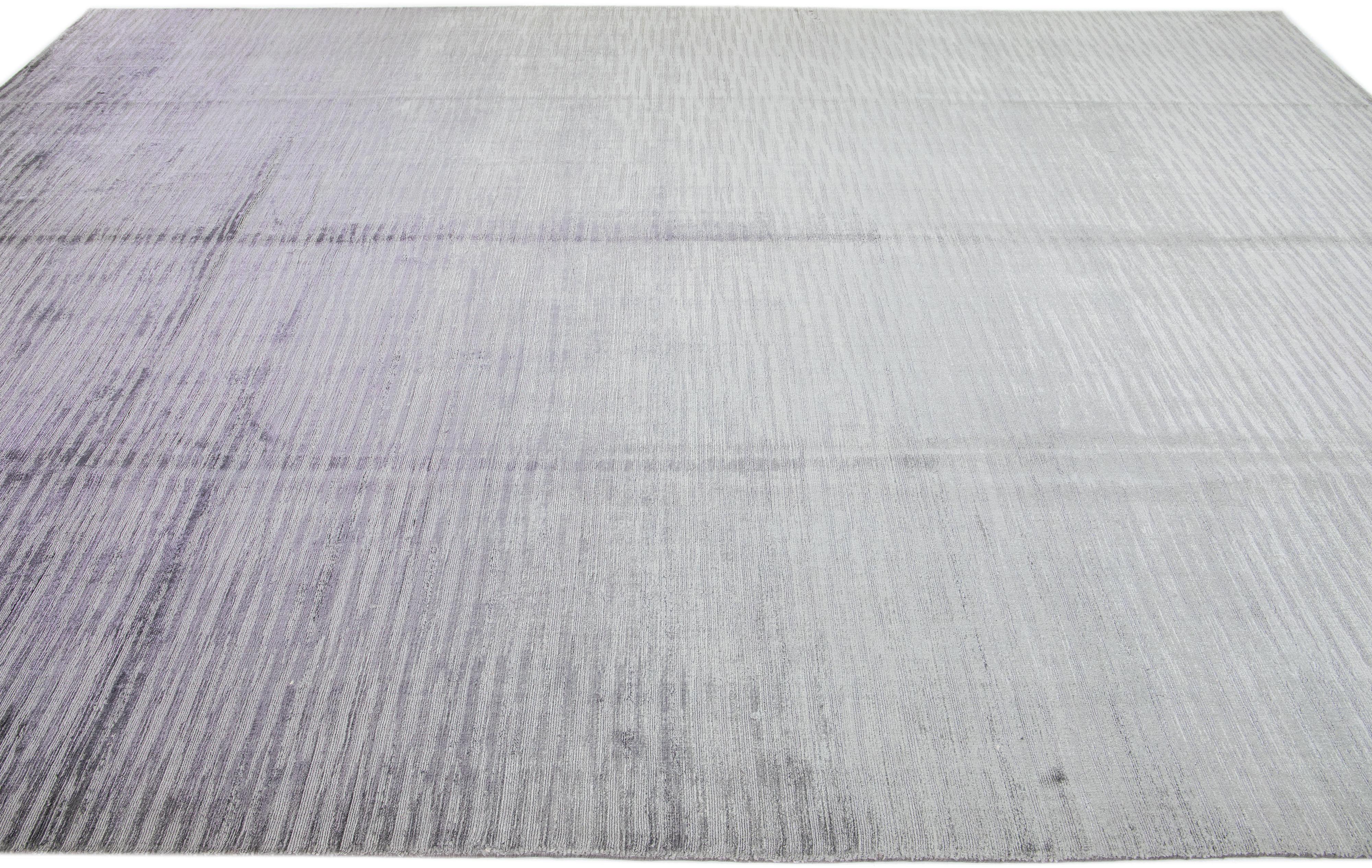 Hand-Knotted Handmade Modern Wool & Silk Rug with Gray-Silver Abstract Motif  For Sale