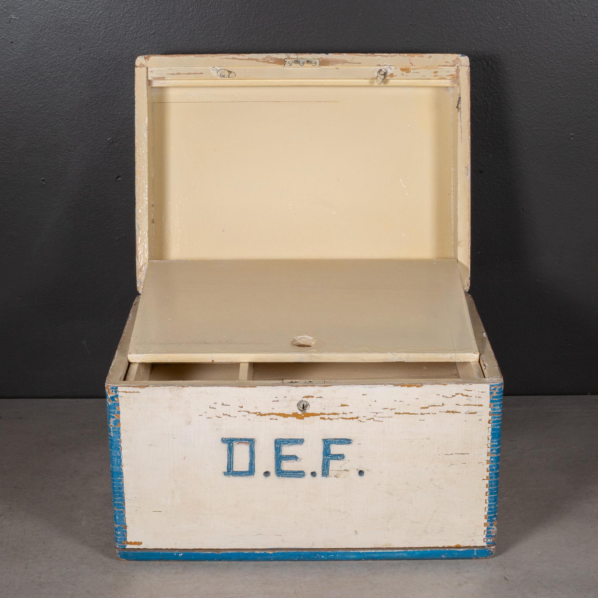 ABOUT

A handmade wooden toolbox with inner removable segmented tray and drop down secret lid compartment. Monogrammed D.E.F. Solidly constructed with dovetail joints.

    CREATOR Unknown.
    DATE OF MANUFACTURE c.1940.
    MATERIALS AND