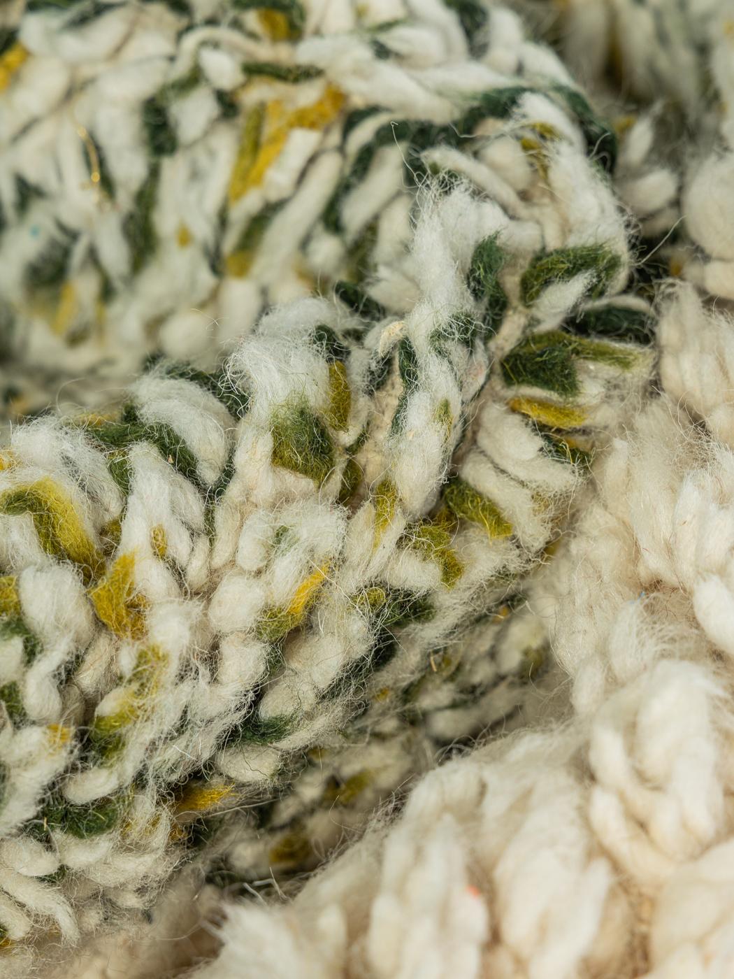 Marokkanischer handgefertigter Beni Ourain-Berberteppich aus 100 % Wolle im Angebot 1