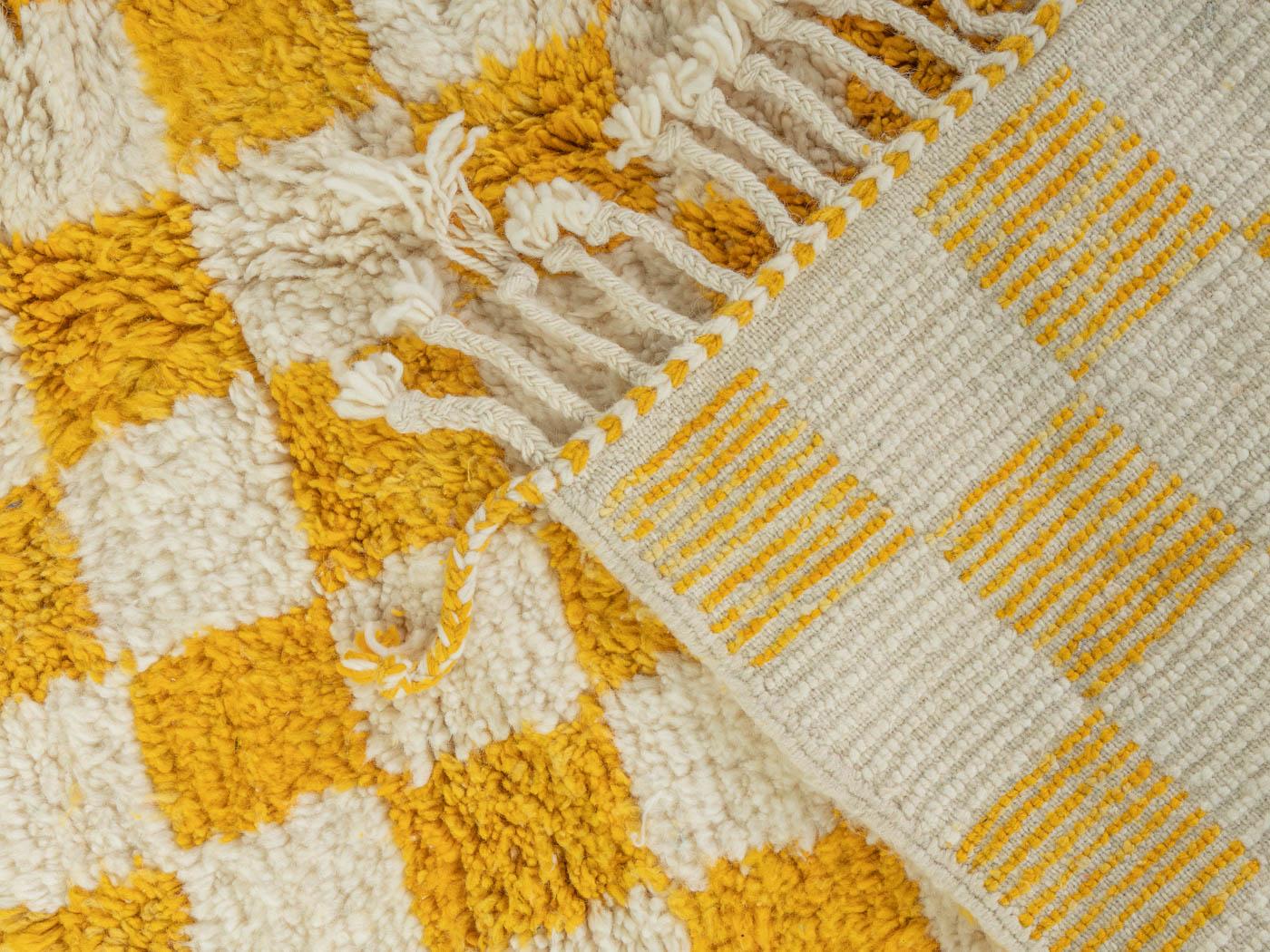 handmade moroccan Beni Ourain berber rug 100% wool For Sale 1