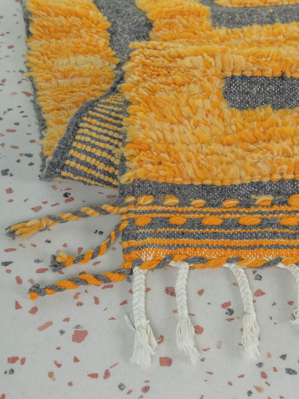 handmade moroccan Beni Ourain berber rug 100% wool For Sale 2
