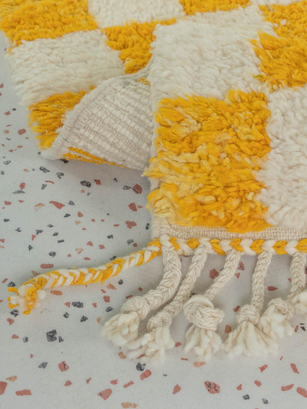 handmade moroccan Beni Ourain berber rug 100% wool For Sale 2