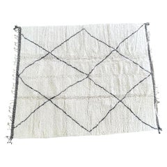 Handmade Moroccan Beni Ourain Rug - 10
 X 12.8
