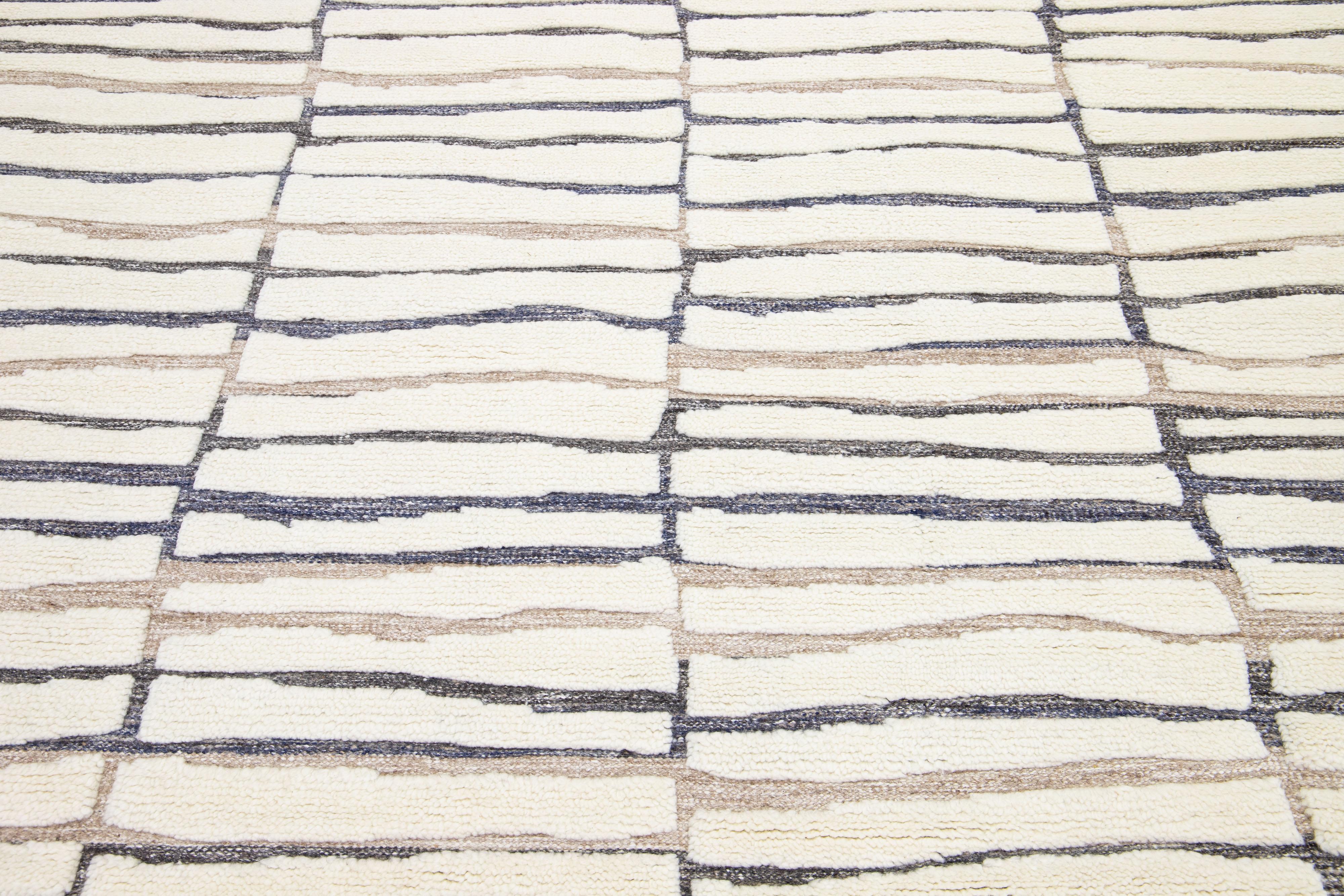 Handmade Moroccan Style Modern Wool Rug With Abstract Motif In Ivory In New Condition For Sale In Norwalk, CT