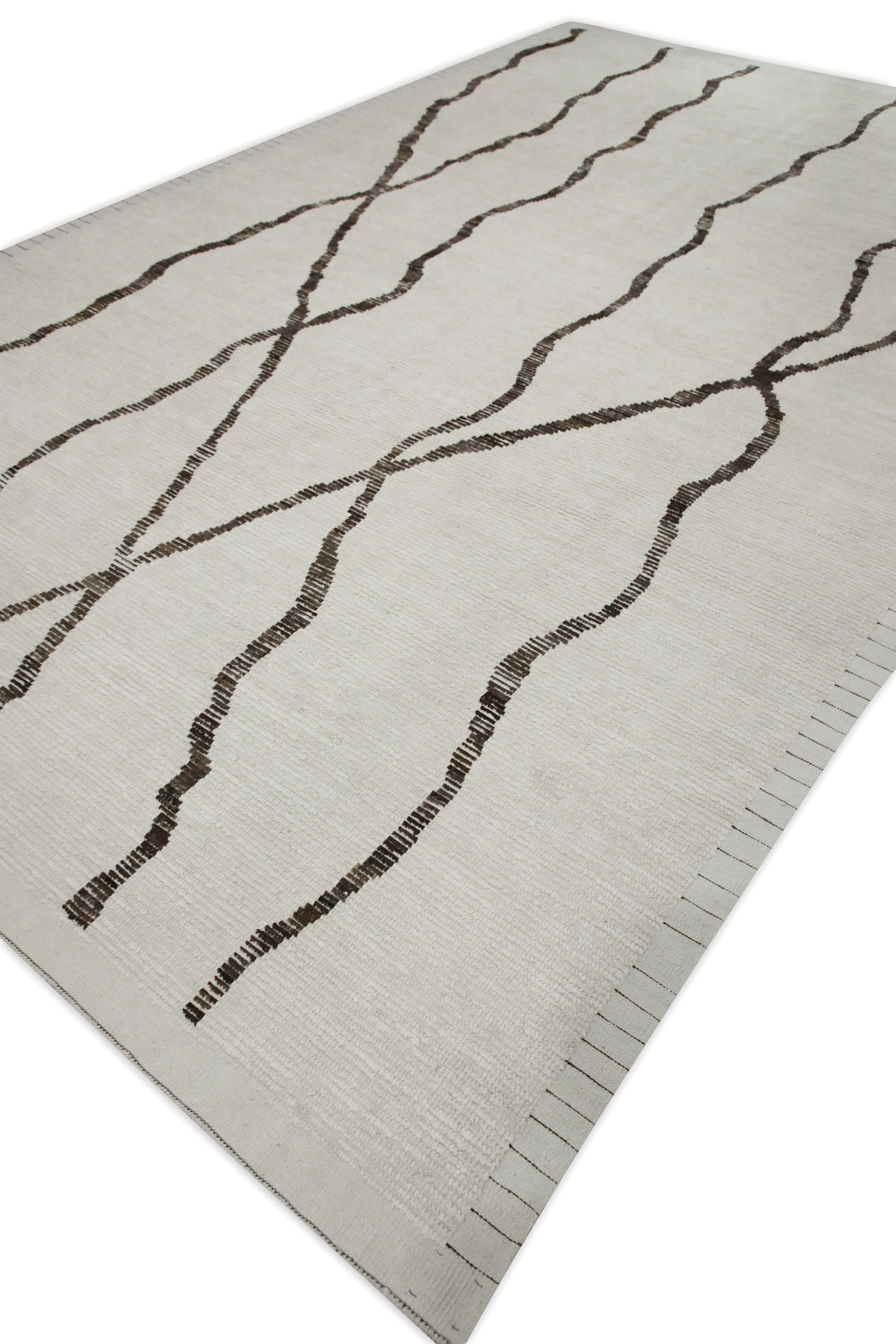 XXI secolo e contemporaneo Tappeto in lana in stile marocchino fatto a mano Marrone e Beige Tessuto a mano 9'6