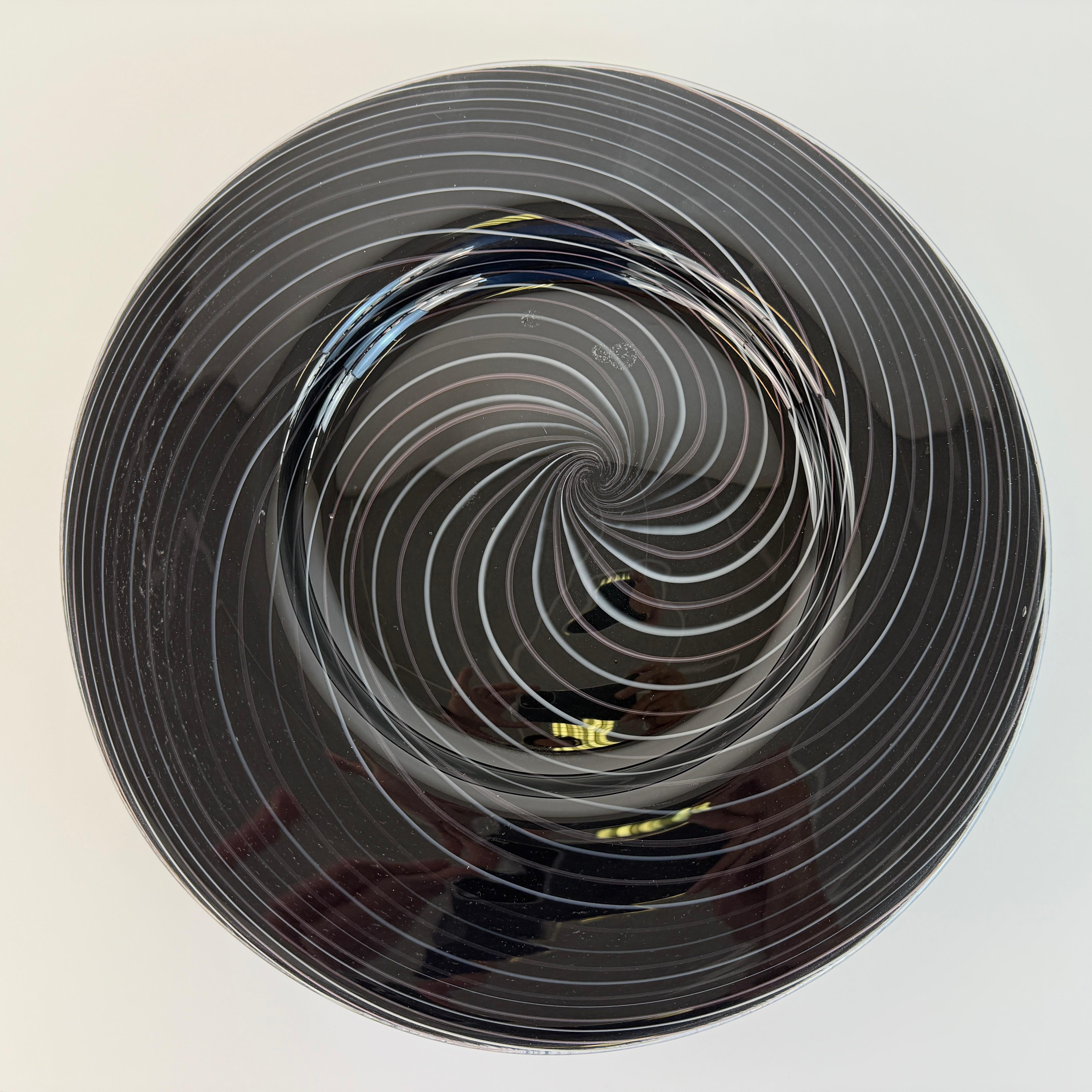 Mid-Century Modern Assiette en verre de Murano faite à la main en vente