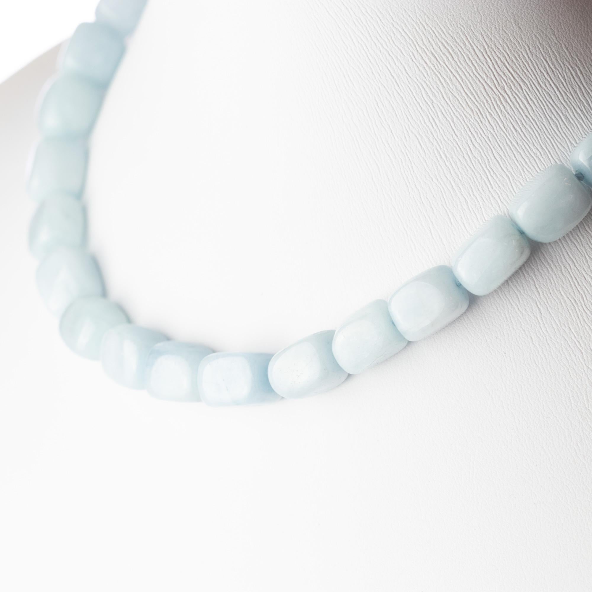 Perlina Collana girocollo di perline preziose fatte a mano in acquamarina naturale Intini Jewels in vendita