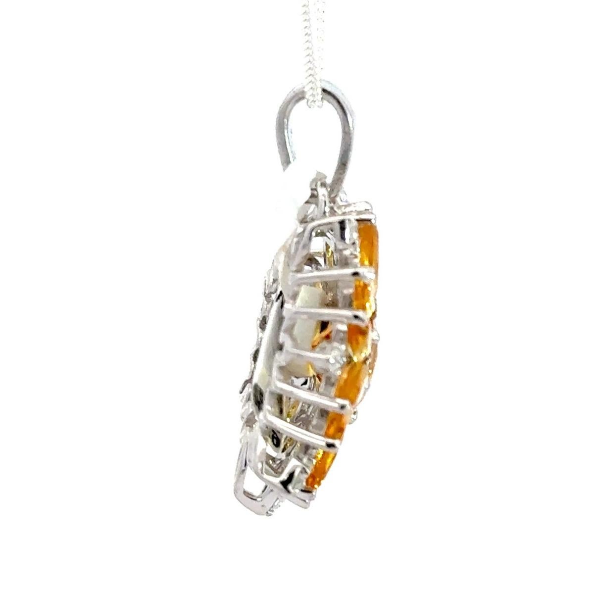 Handmade Natural Citrine Flower Halo Pendant Necklace for Mother in 925 Silver For Sale 2