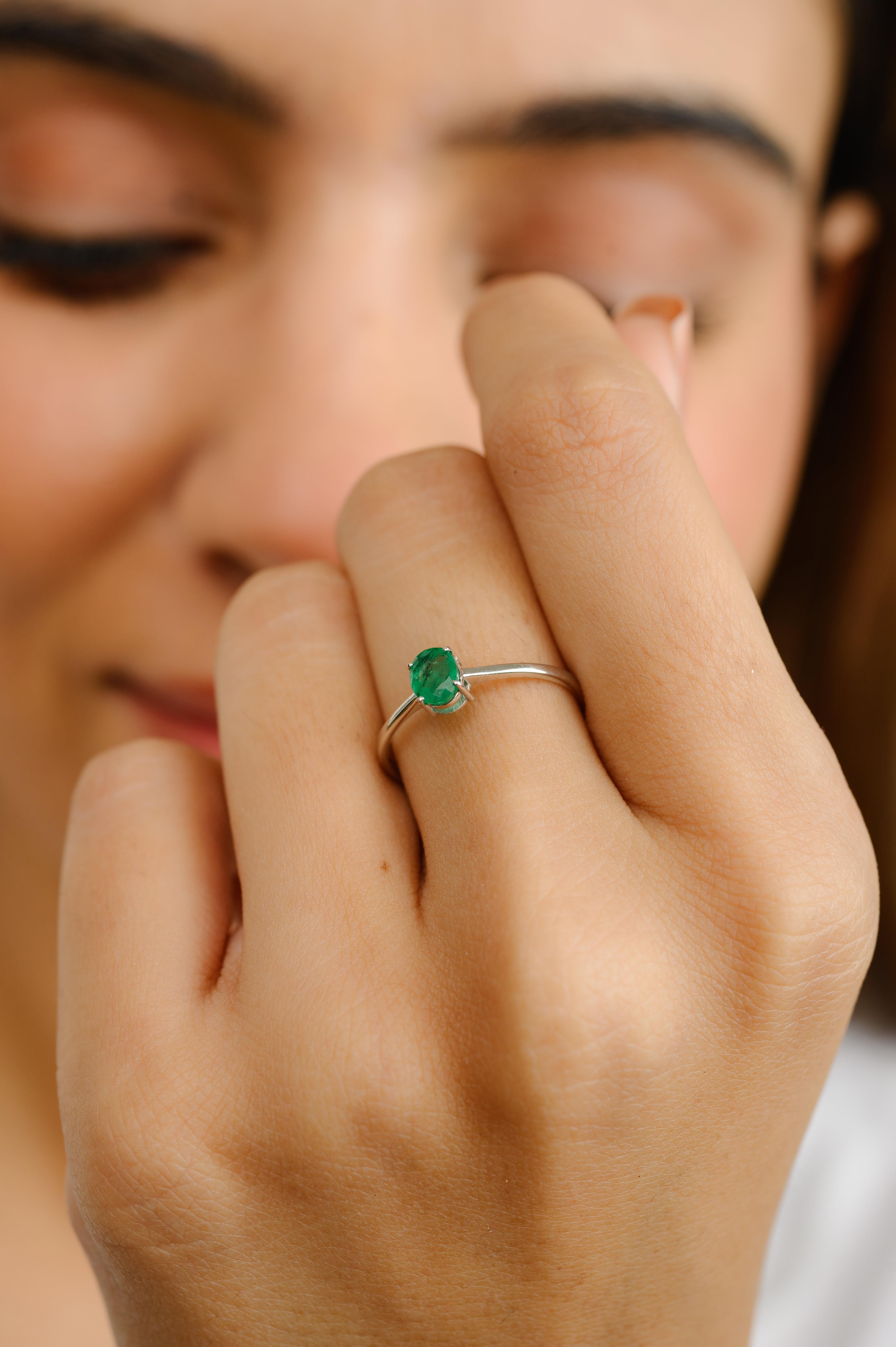 For Sale:  Handmade Natural Emerald Ring 18k Solid White Gold Minimalist Jewelry for Her 5
