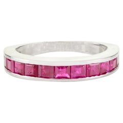 Handgefertigter halber Eternity-Ring mit natürlichem rosa Rubin in 925 Sterlingsilber