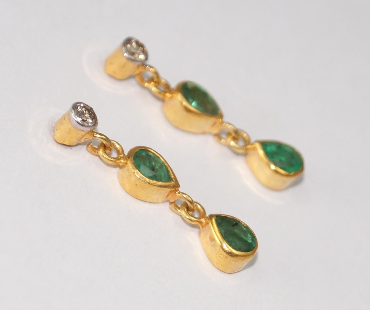 Contemporary Handmade natural rose cut diamonds emeralds 925 silver 18K gold plated earrings For Sale