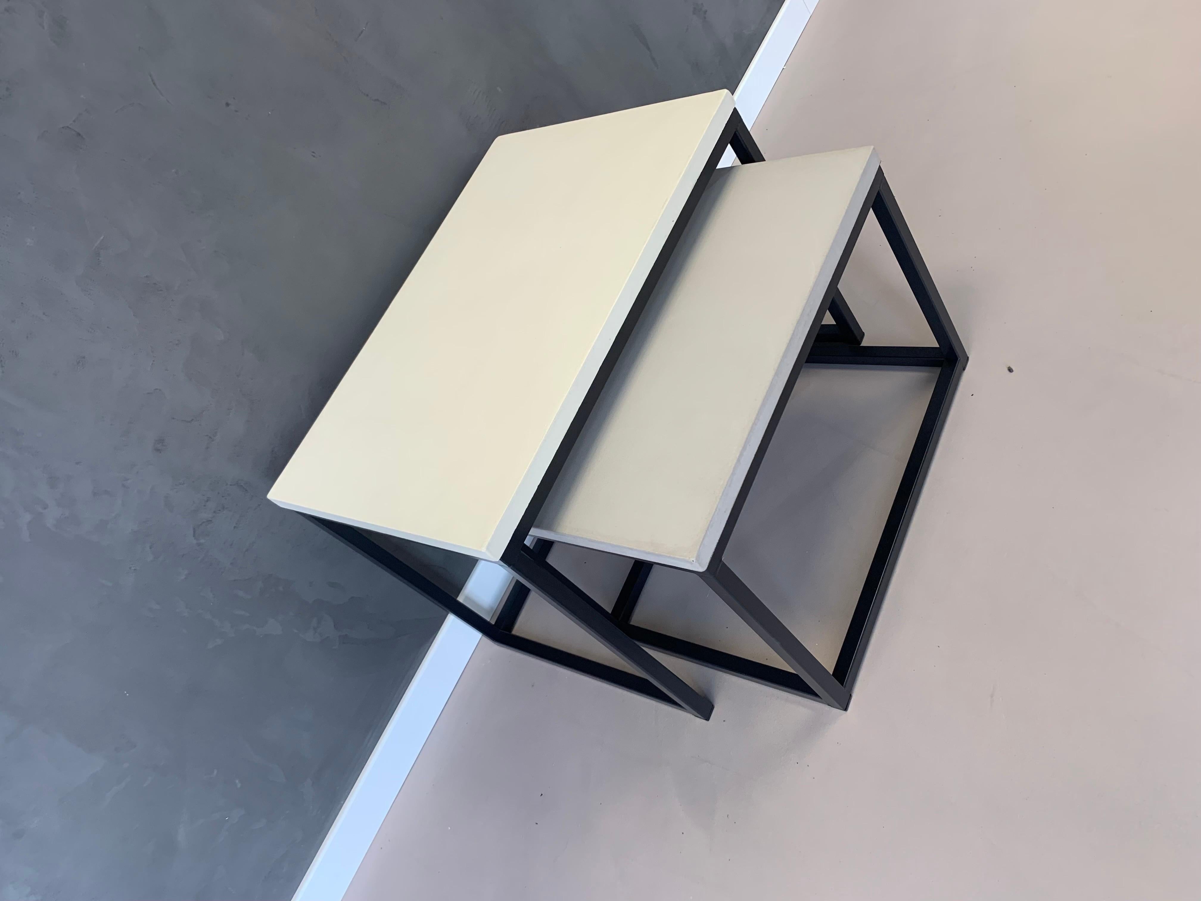 The beauty and high quality of handmade concrete and metal tables made in France are unparalleled in the world of furniture. The blending of these two materials results in pieces that are not only durable and functional, but also visually stunning.