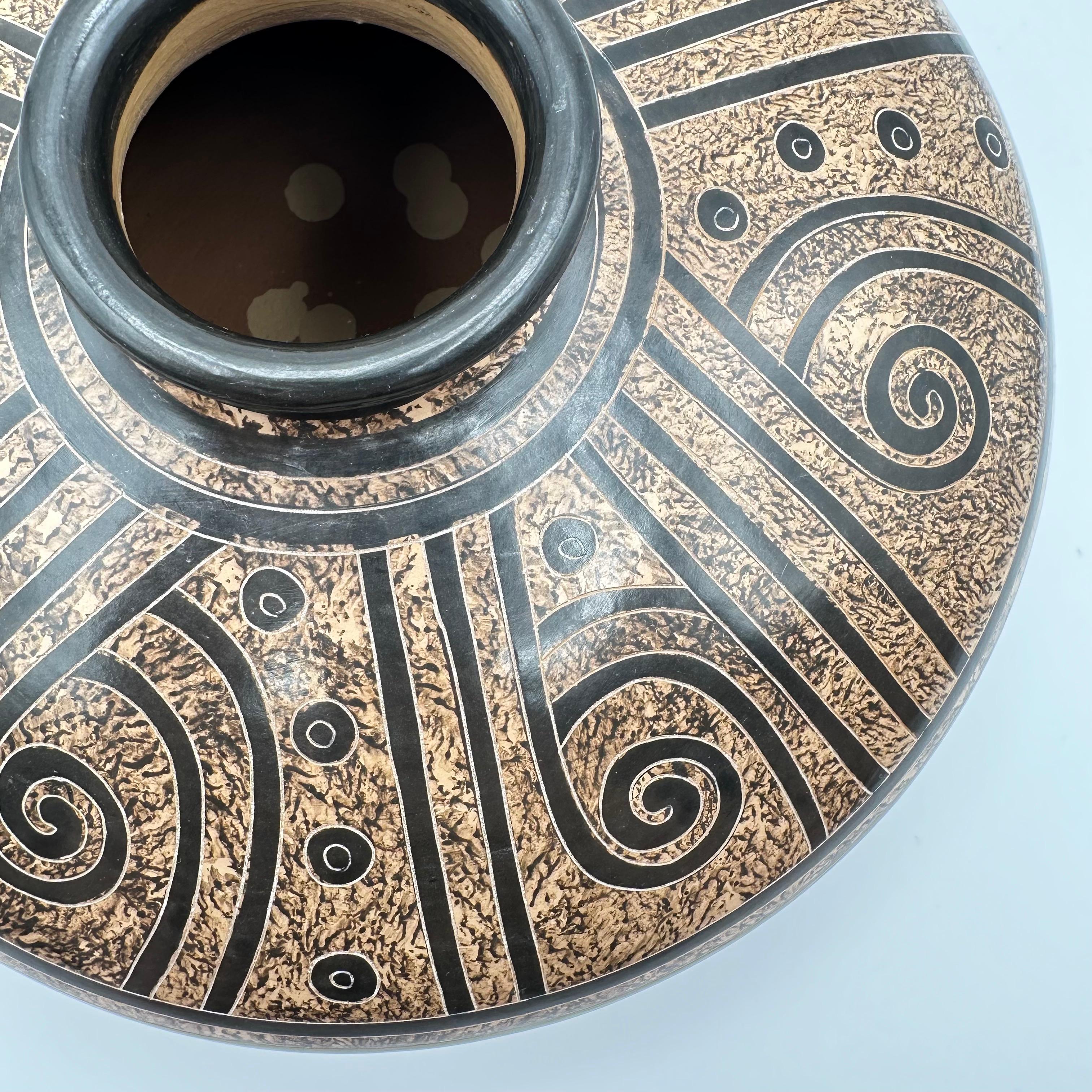 Handmade Nicaraguan Brown Ceramic Vase with Geometric Spiral Designs, Signed For Sale 3
