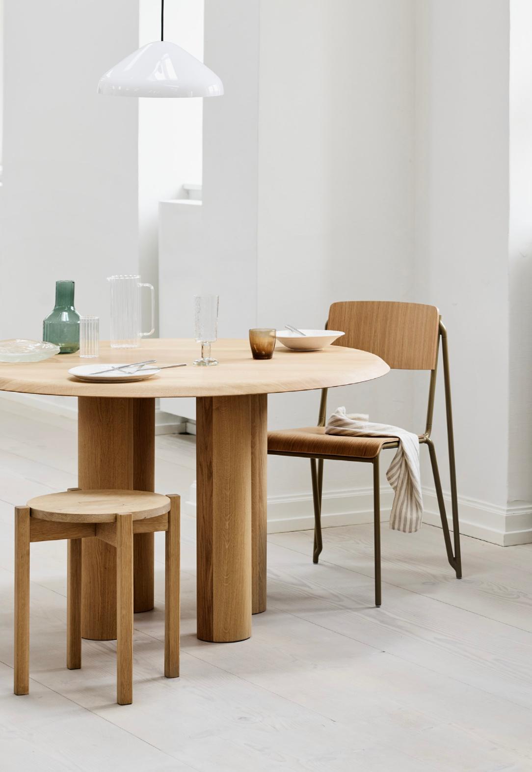 A simple Stool or Side Table, the Norian is a versatile addition to any space. There are countless uses for this minimal, yet robust stool, which make it the perfect addition to your home or commercial space. The simple silhouette is enriched with