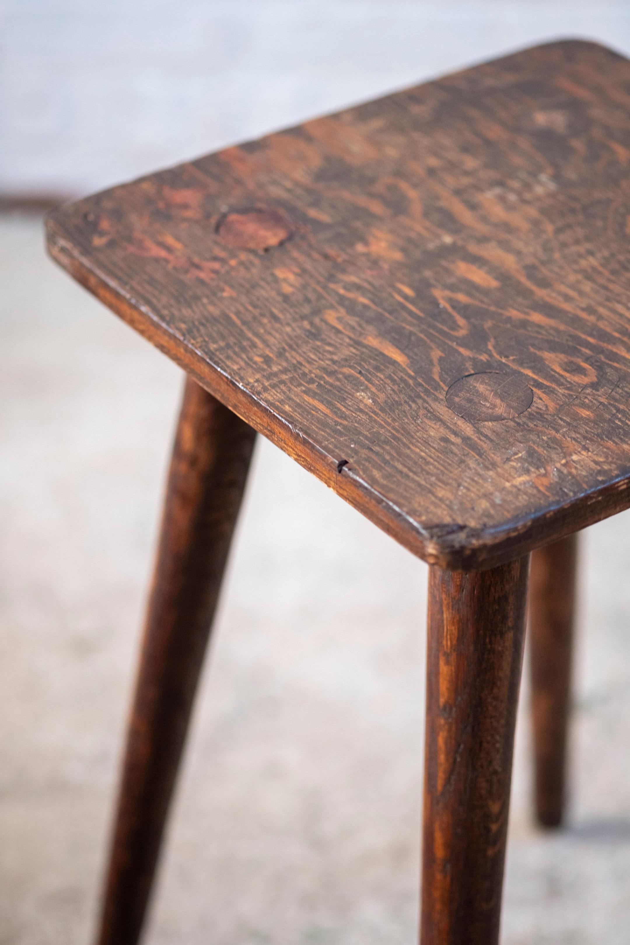 Belge Tabouret en Oak fait main, 1950 Belgique en vente