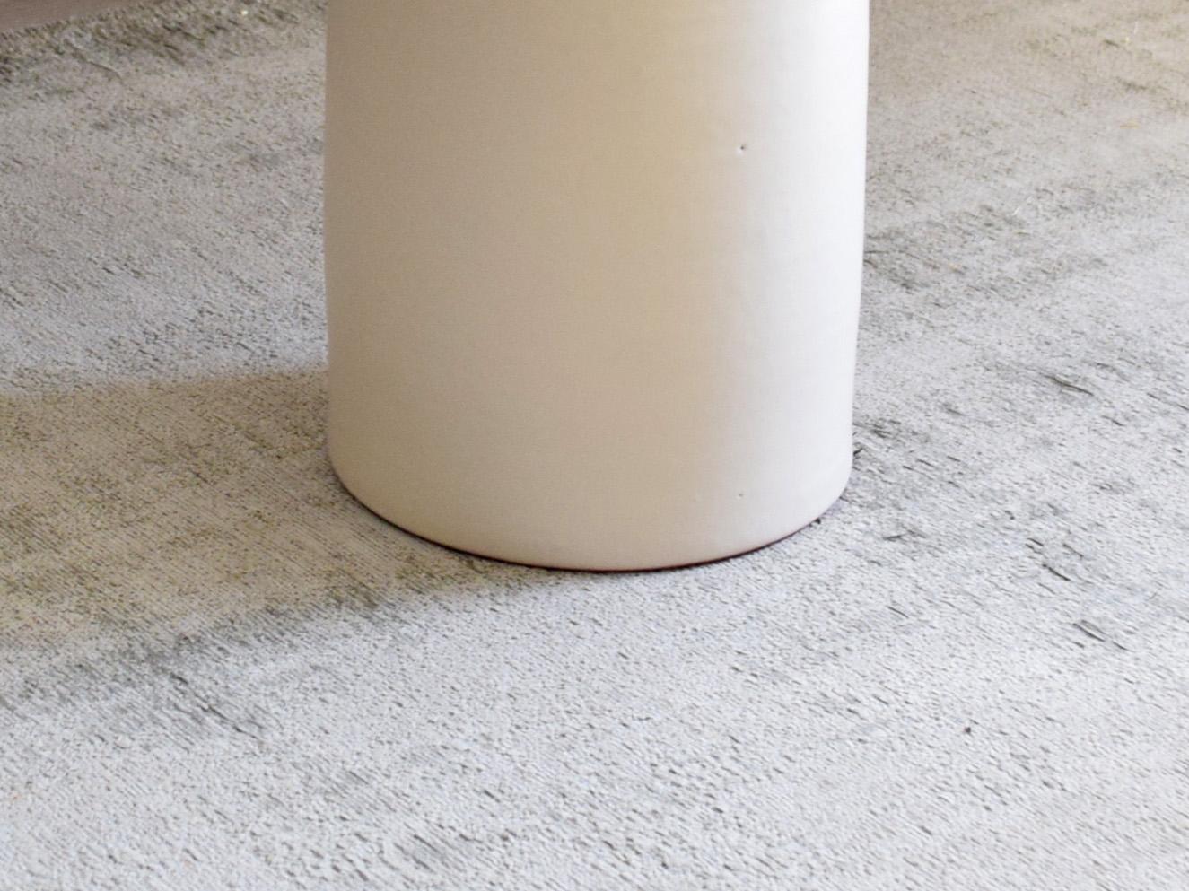 Handmade Off-White Ceramic Coffee Table Oak Tabletop In New Condition For Sale In Braga, PT