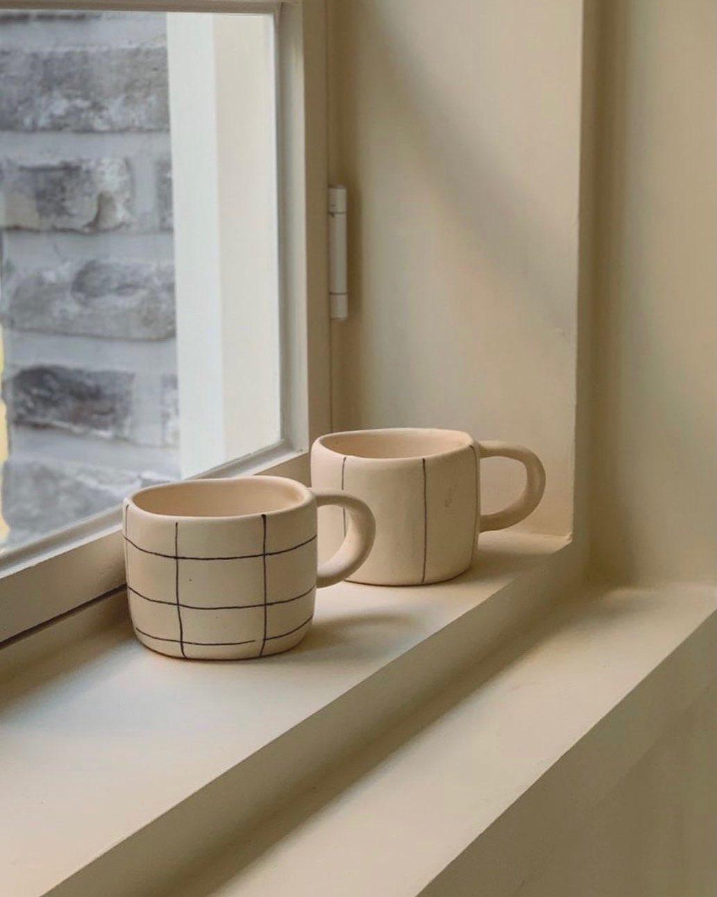 Hand-Crafted Handmade Organic Lines Mug For Sale