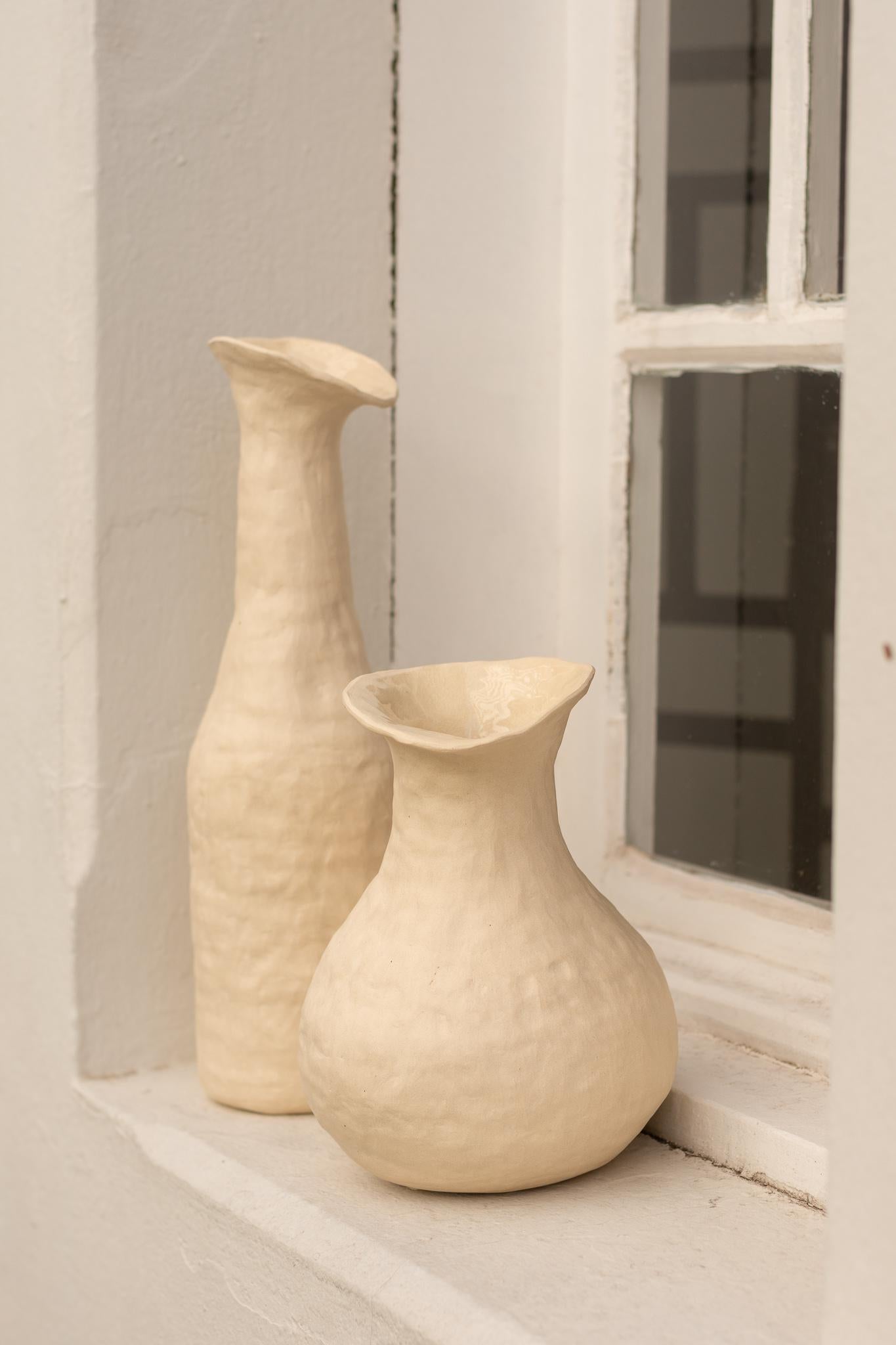handmade organic white ceramic vase  RUPA N.3 For Sale 5