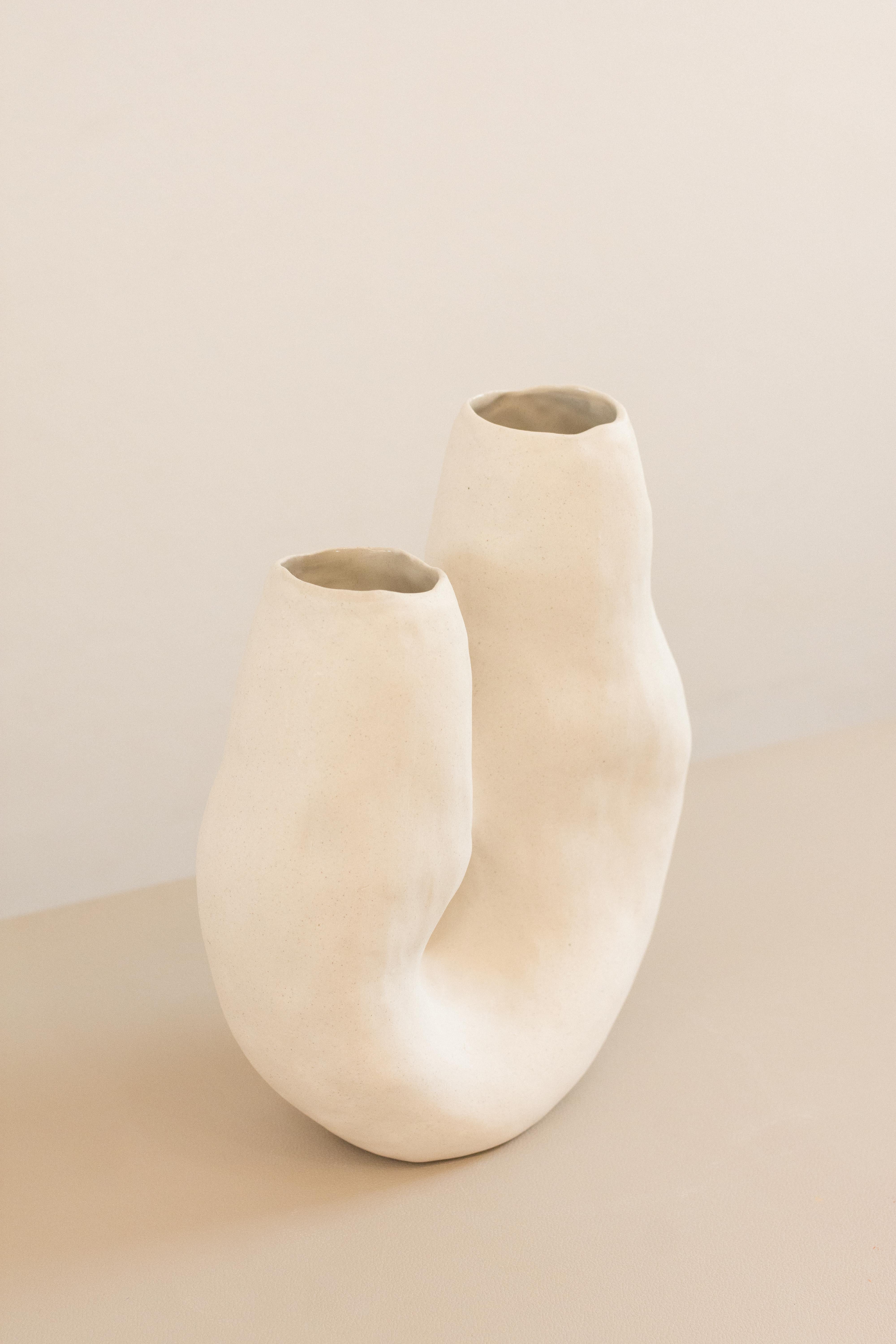 Fired handmade organic white ceramic vase sculpture RUPA n.2  For Sale