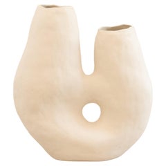 Handgefertigte organische weiße Keramikvasenskulptur aus Keramik RUPA n.2 