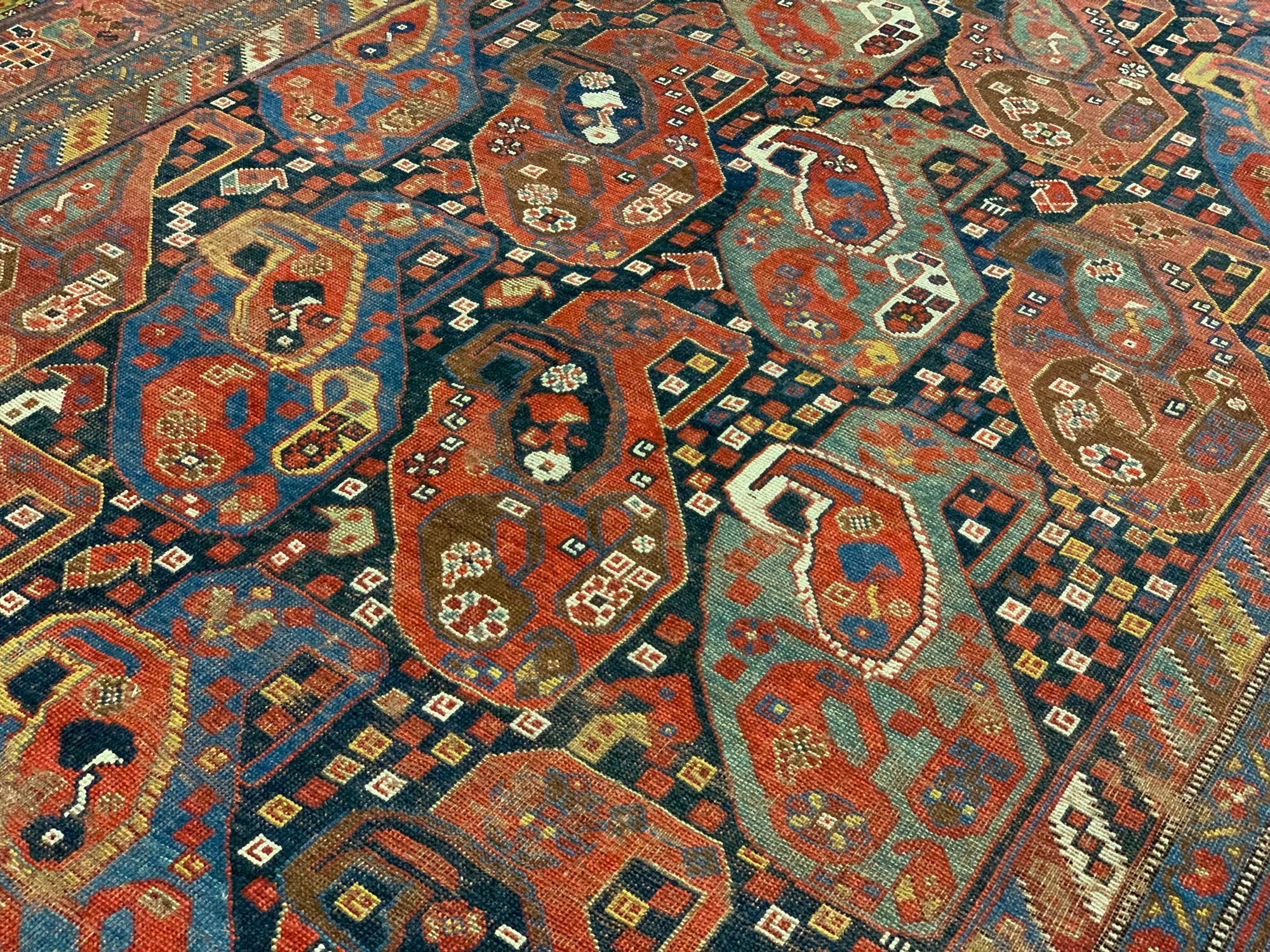 Handgefertigter orientalischer Teppich aus Wolle, traditioneller rostfarbener Paisley-Teppich im Angebot 1