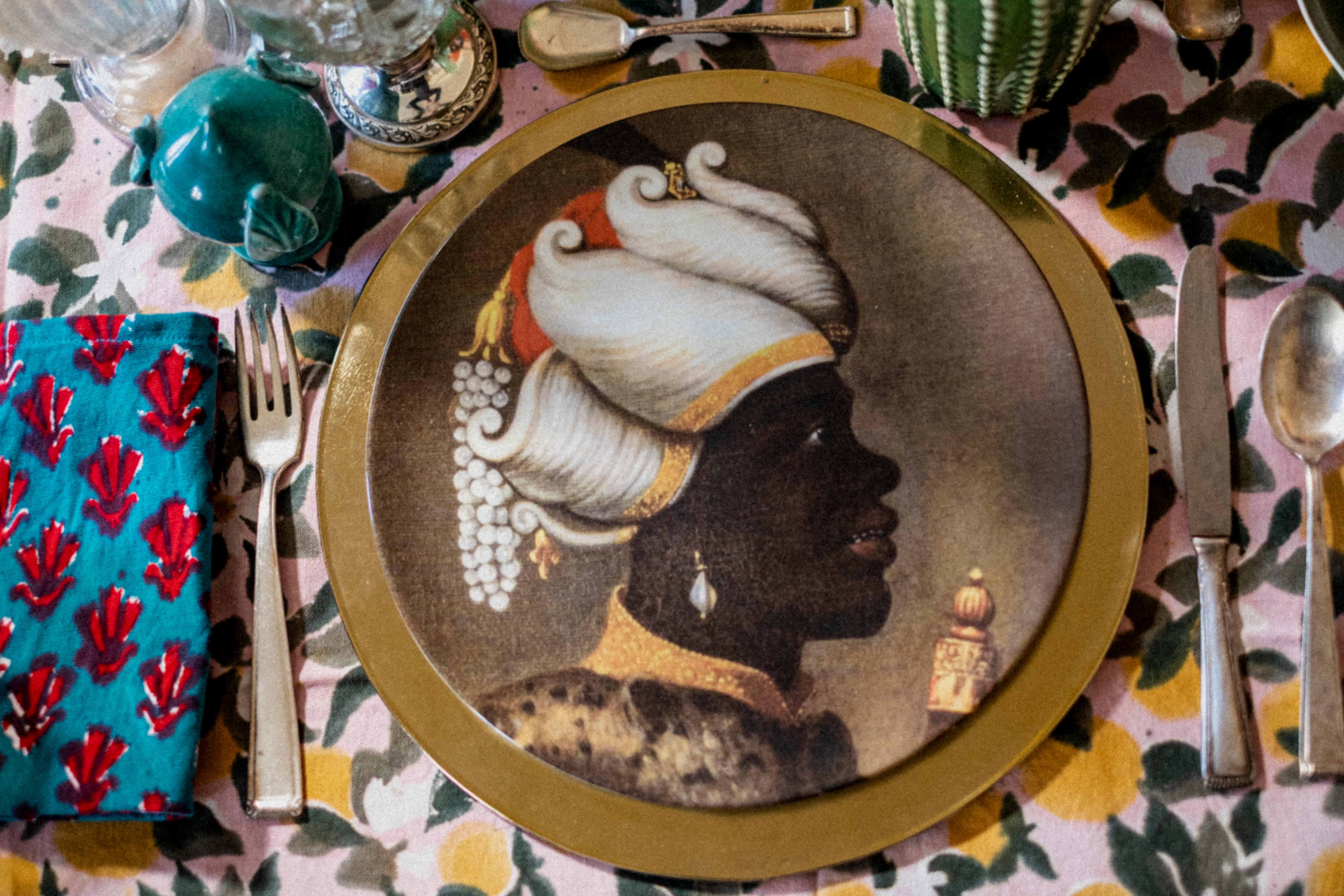 Italian Handmade Ottoman Porcelain Plate For Sale