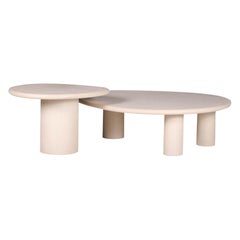 Set di tavoli in gesso naturale a forma di roccia per esterni fatto a mano da Philippe Colette