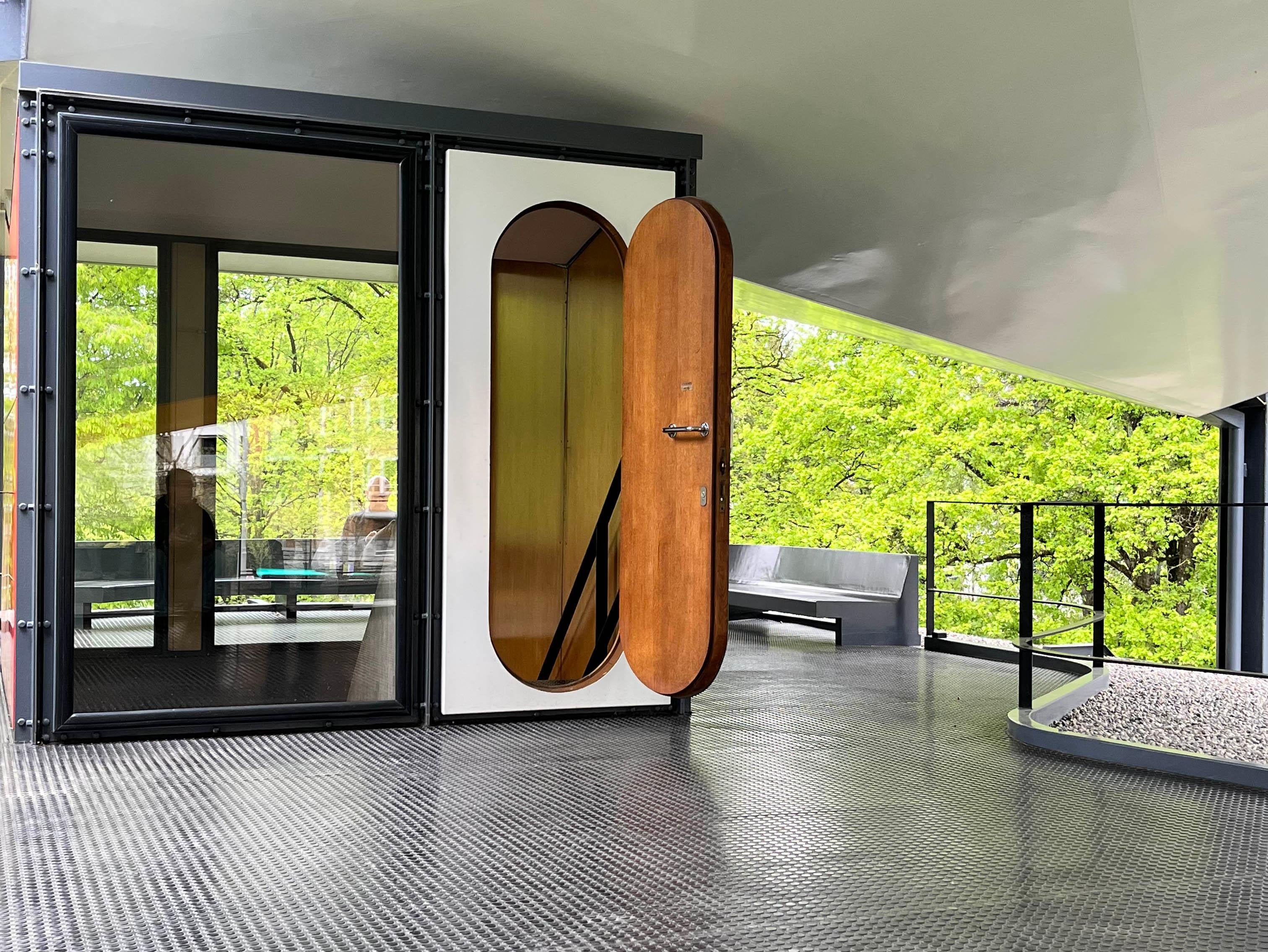 Handgefertigter Pavillon NZ Wollteppich 8' x 10' aus Wolle. Inspiriert vom Museum Le Corbusier im Zustand „Neu“ im Angebot in MADRID, ES