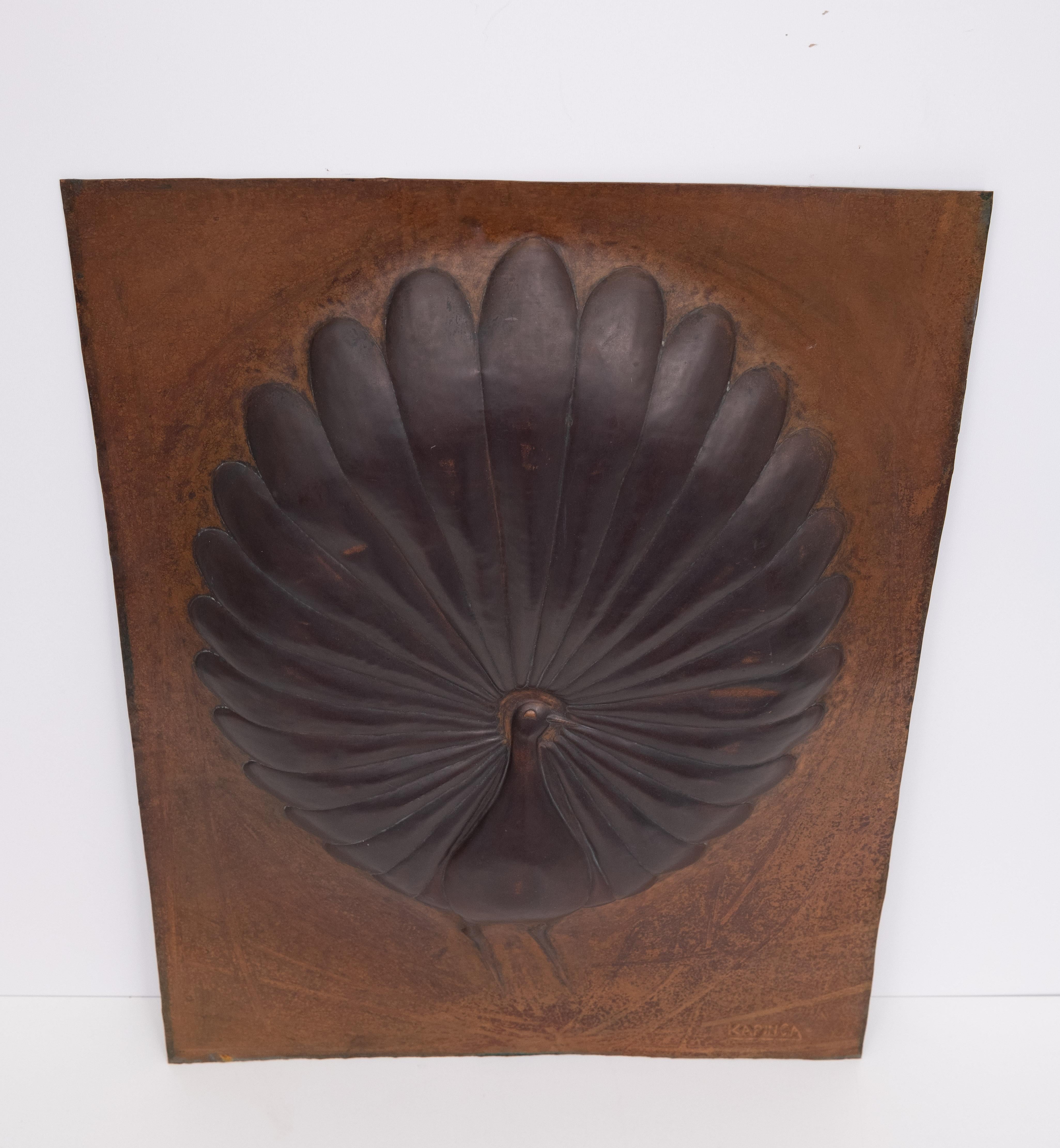 Handgefertigter Pfau, gehämmert in ein Kupferblech gehämmert, afrikanisch  1970s im Zustand „Gut“ im Angebot in Den Haag, NL