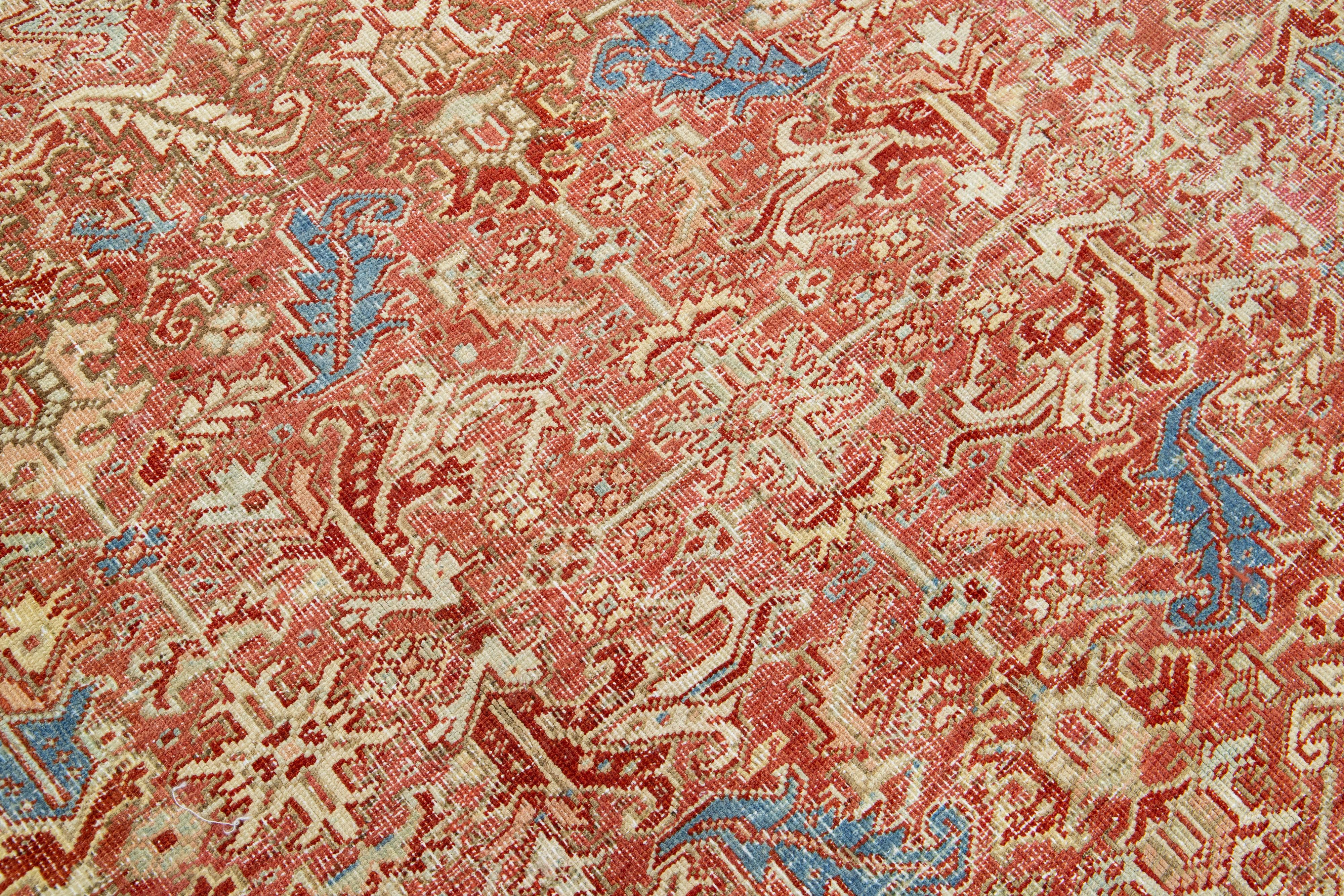 Handgefertigter persischer Heriz-Handgefertigter Wollteppich in Rot-Rust mit Medaillon-Motiv   (Frühes 20. Jahrhundert) im Angebot