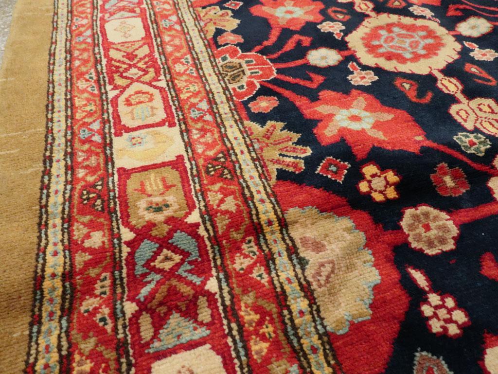 Handmade Persian Malayer Throw Rug In New Condition For Sale In New York, NY