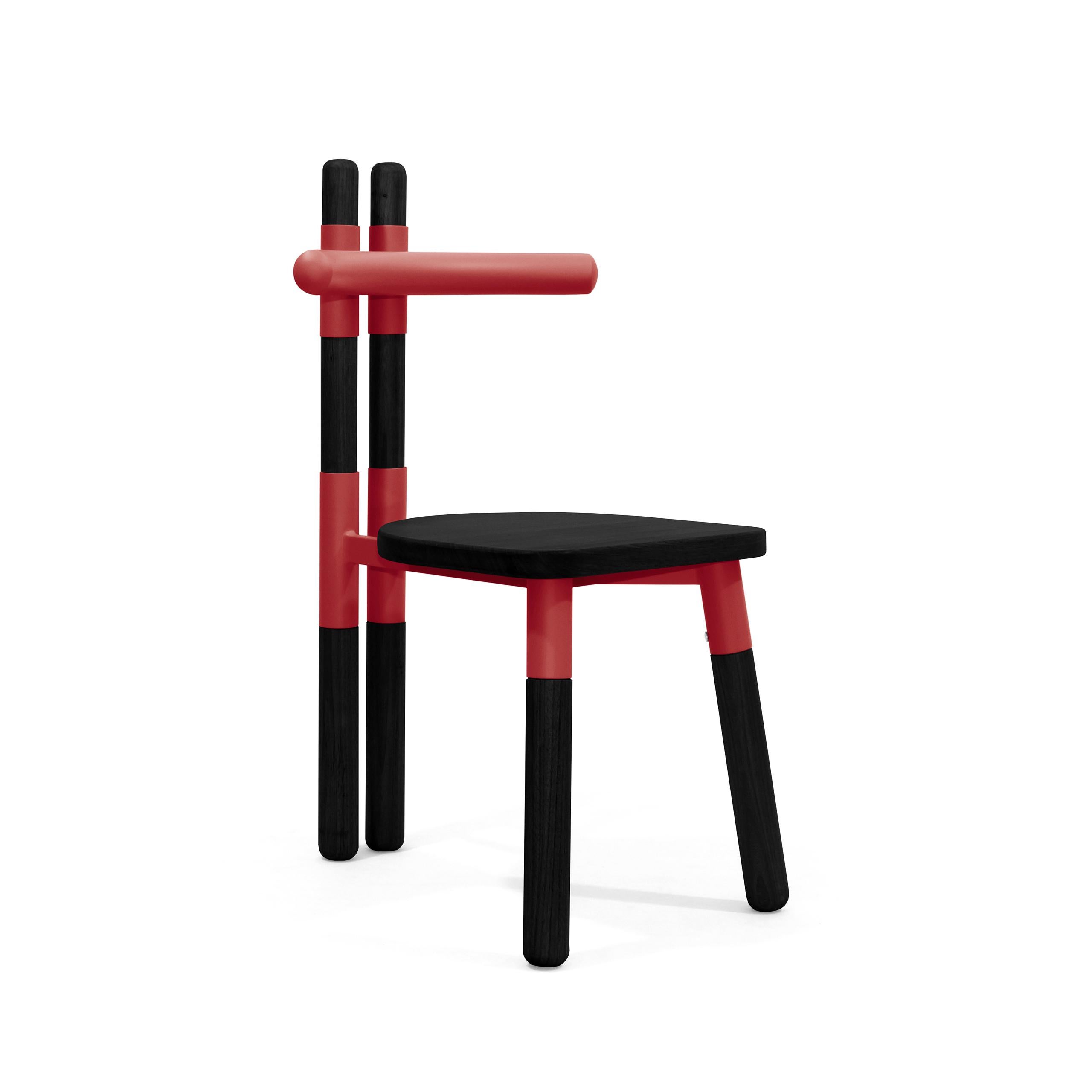 Handgefertigter PK12-Stuhl, Struktur aus Kohlenstoffstahl, Beine aus ebonisiertem Holz von Paulo Kobylka (21. Jahrhundert und zeitgenössisch) im Angebot